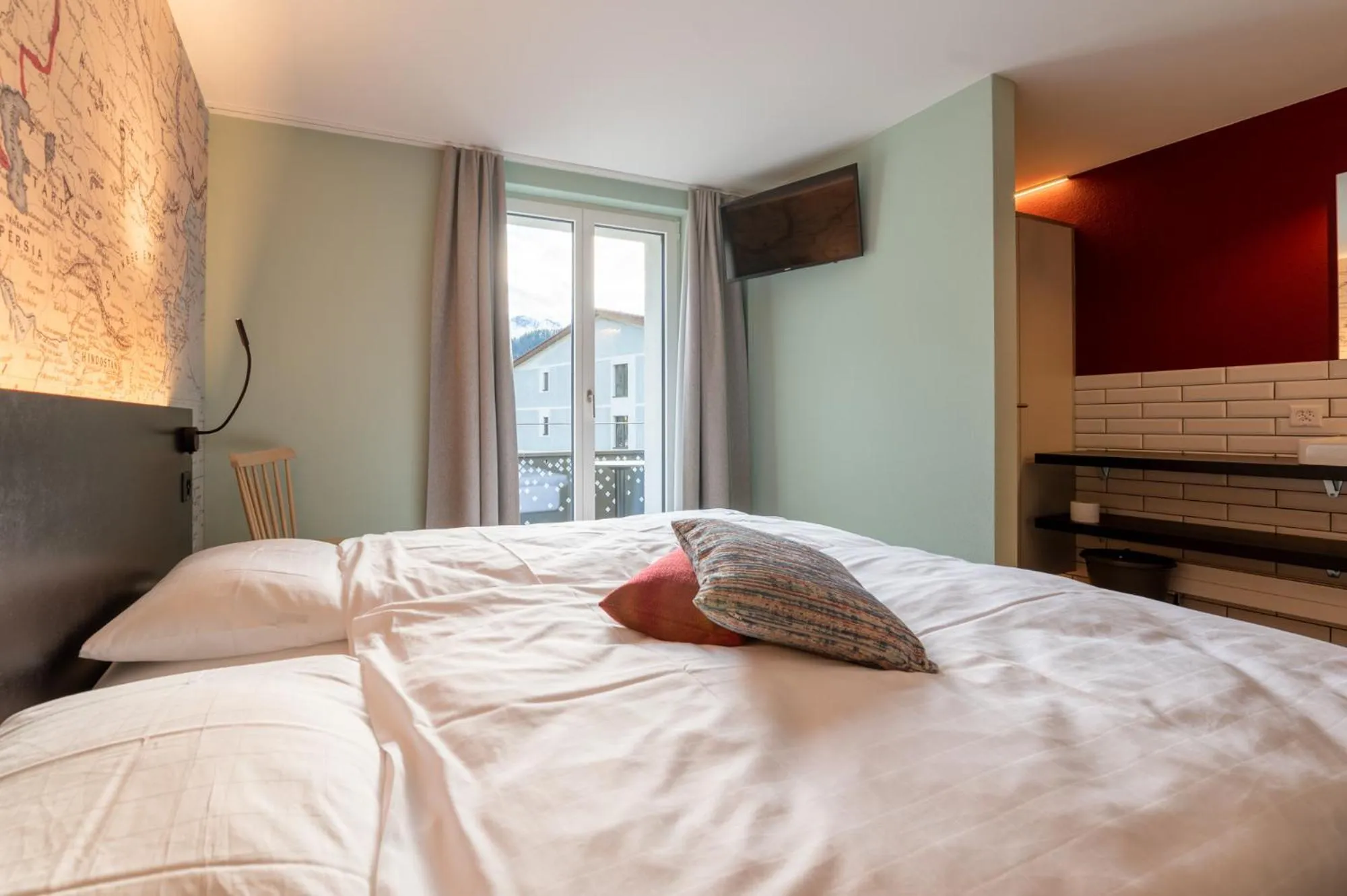 Bed in Emma's B&B - Self Check-in Hotel