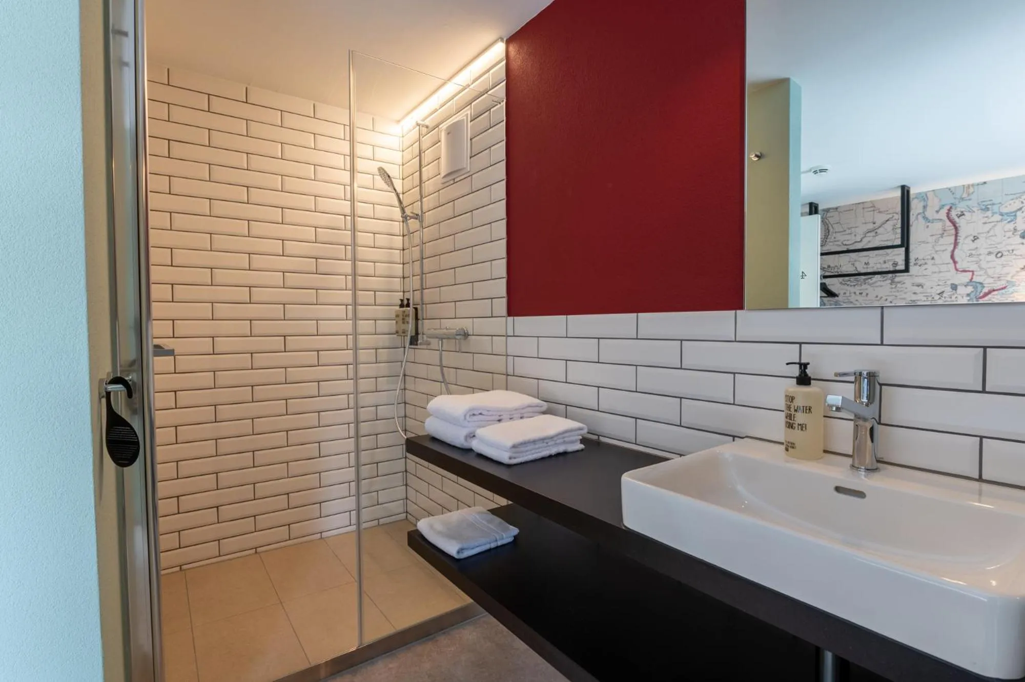 Bathroom in Emma's B&B - Self Check-in Hotel