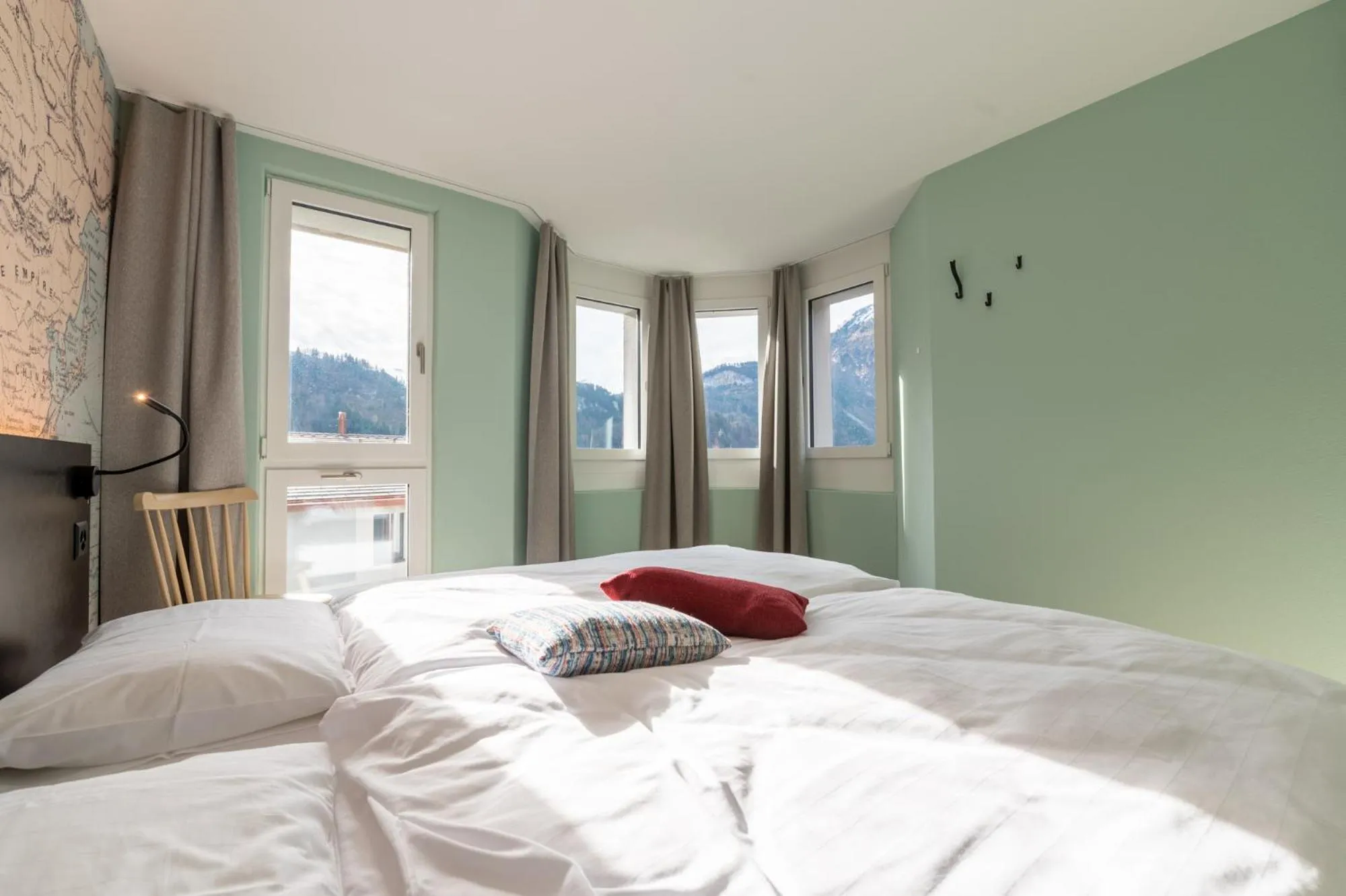 Bed in Emma's B&B - Self Check-in Hotel