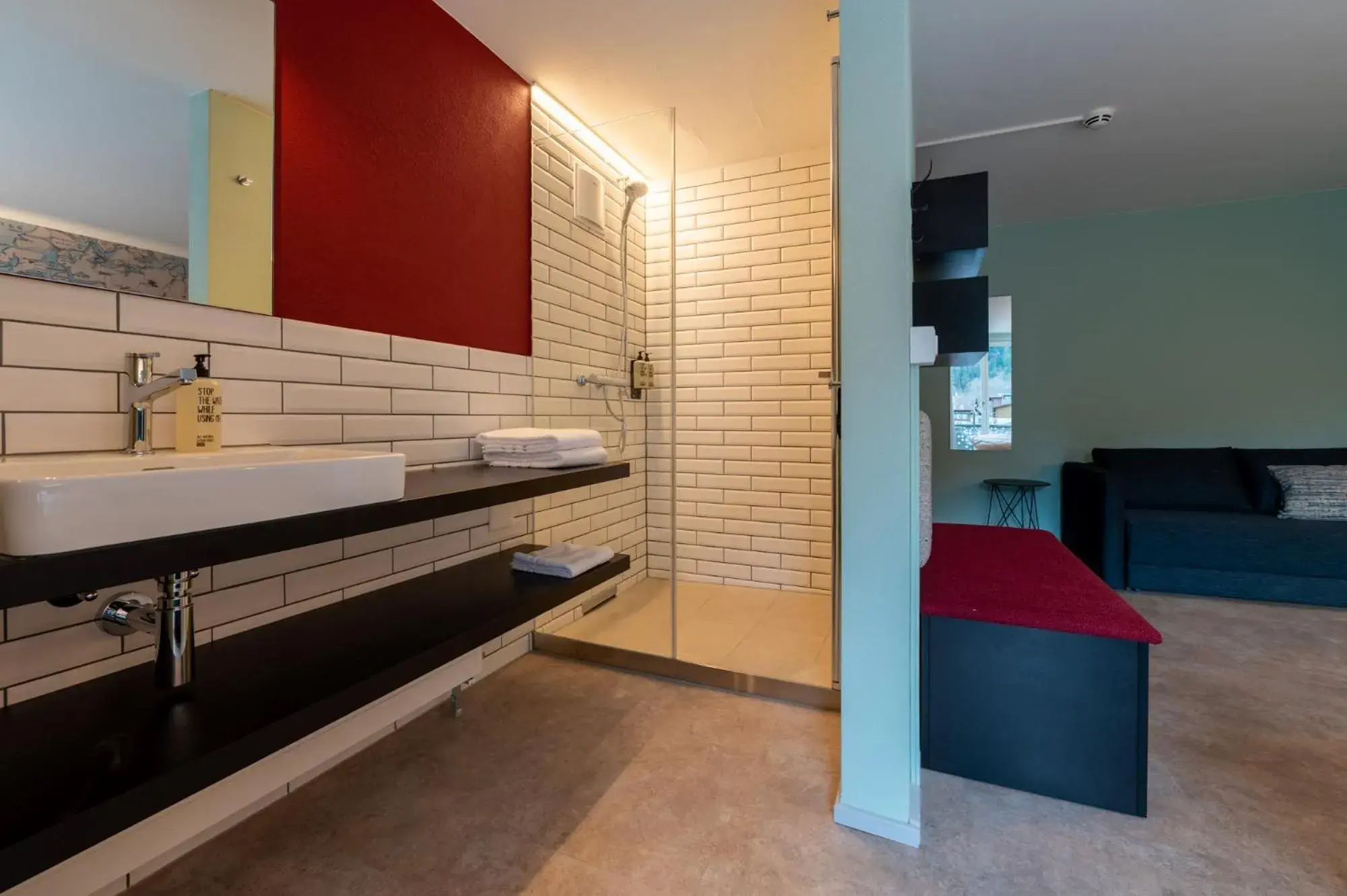 Junior Suite with Balcony in Emma's B&B - Self Check-in Hotel Junior Suite with Balcony in Emma's B&B - Self Check-in Hotel