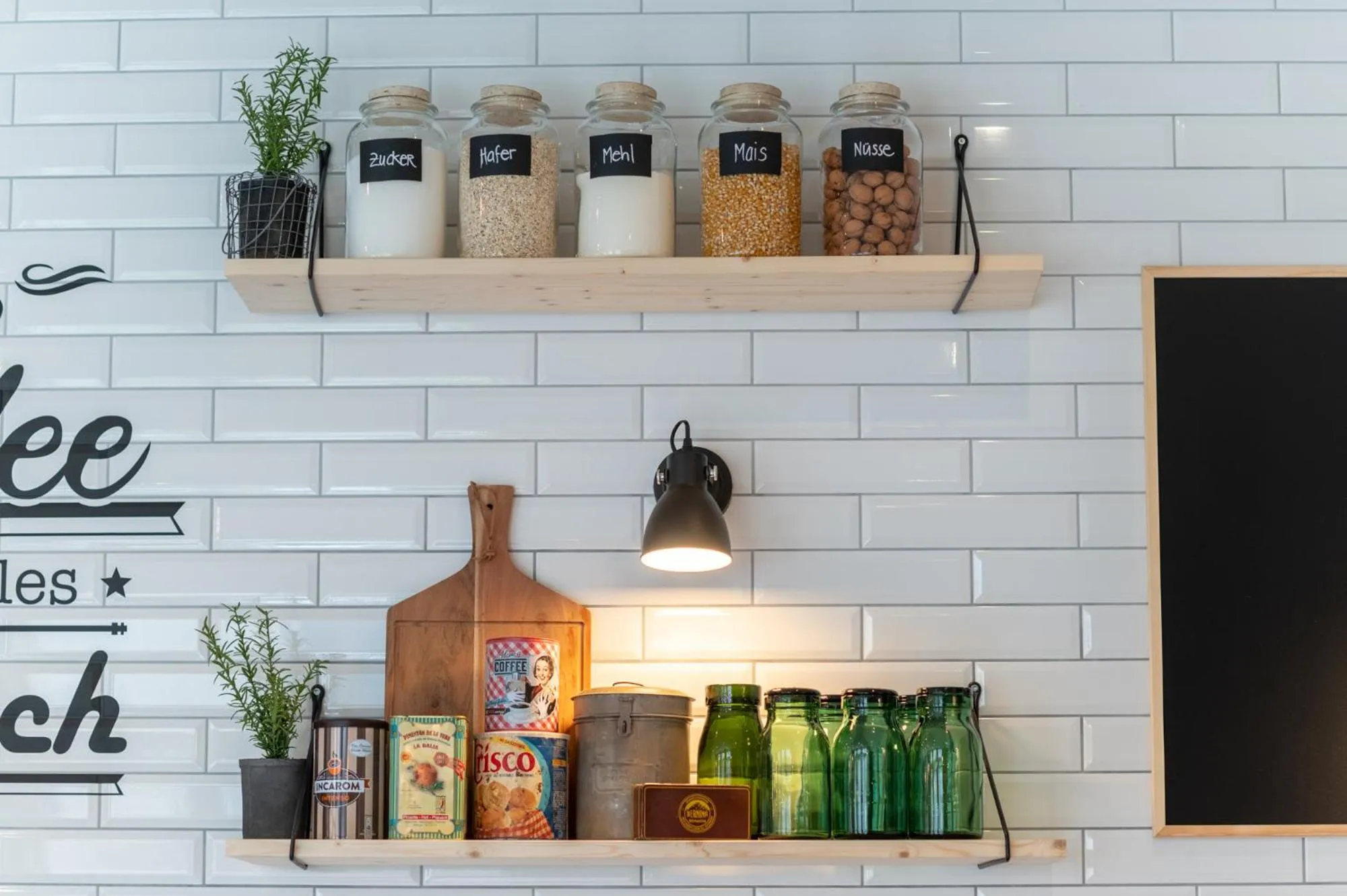 Decorative detail in Emma's B&B - Self Check-in Hotel