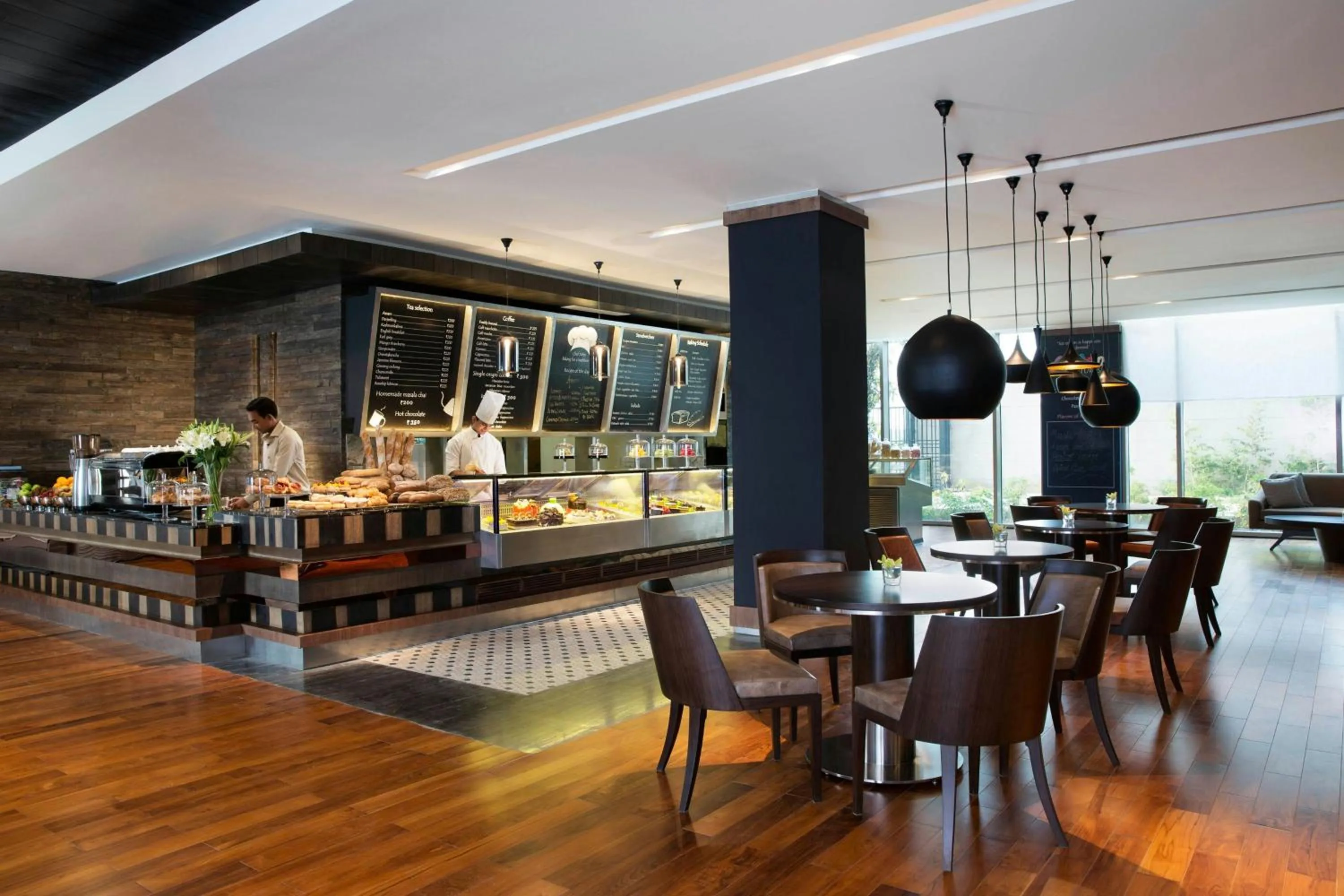 Restaurant/places to eat in JW Marriott Hotel New Delhi Aerocity