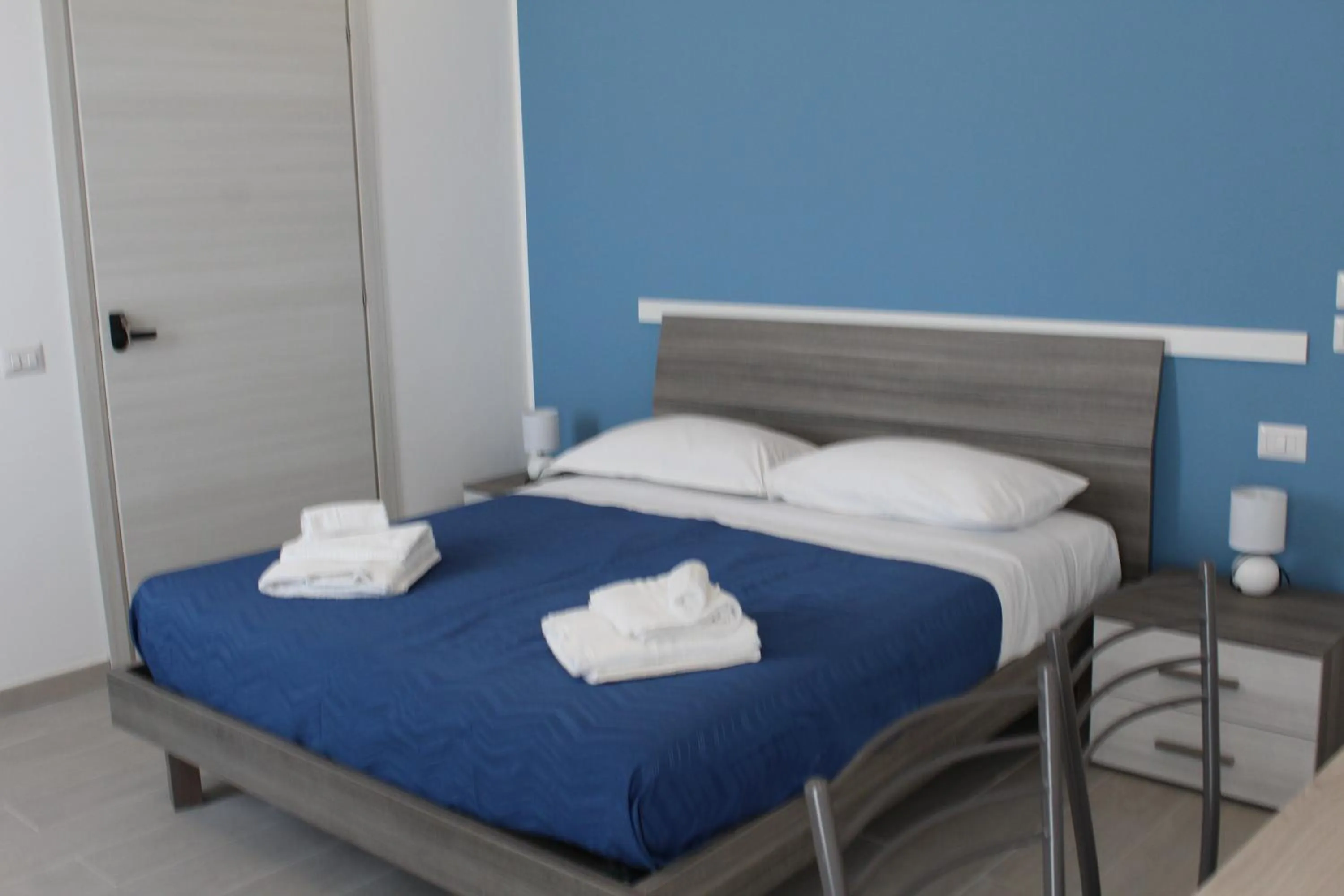 Bed in Naxos Laguna Beach