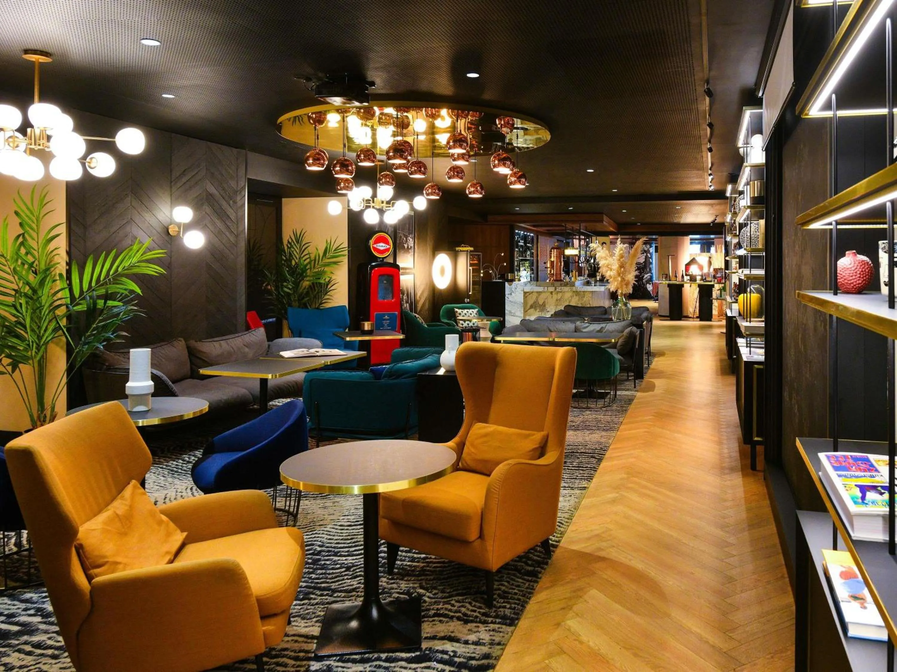 Lounge or bar in Mercure Lyon Centre Saxe Lafayette