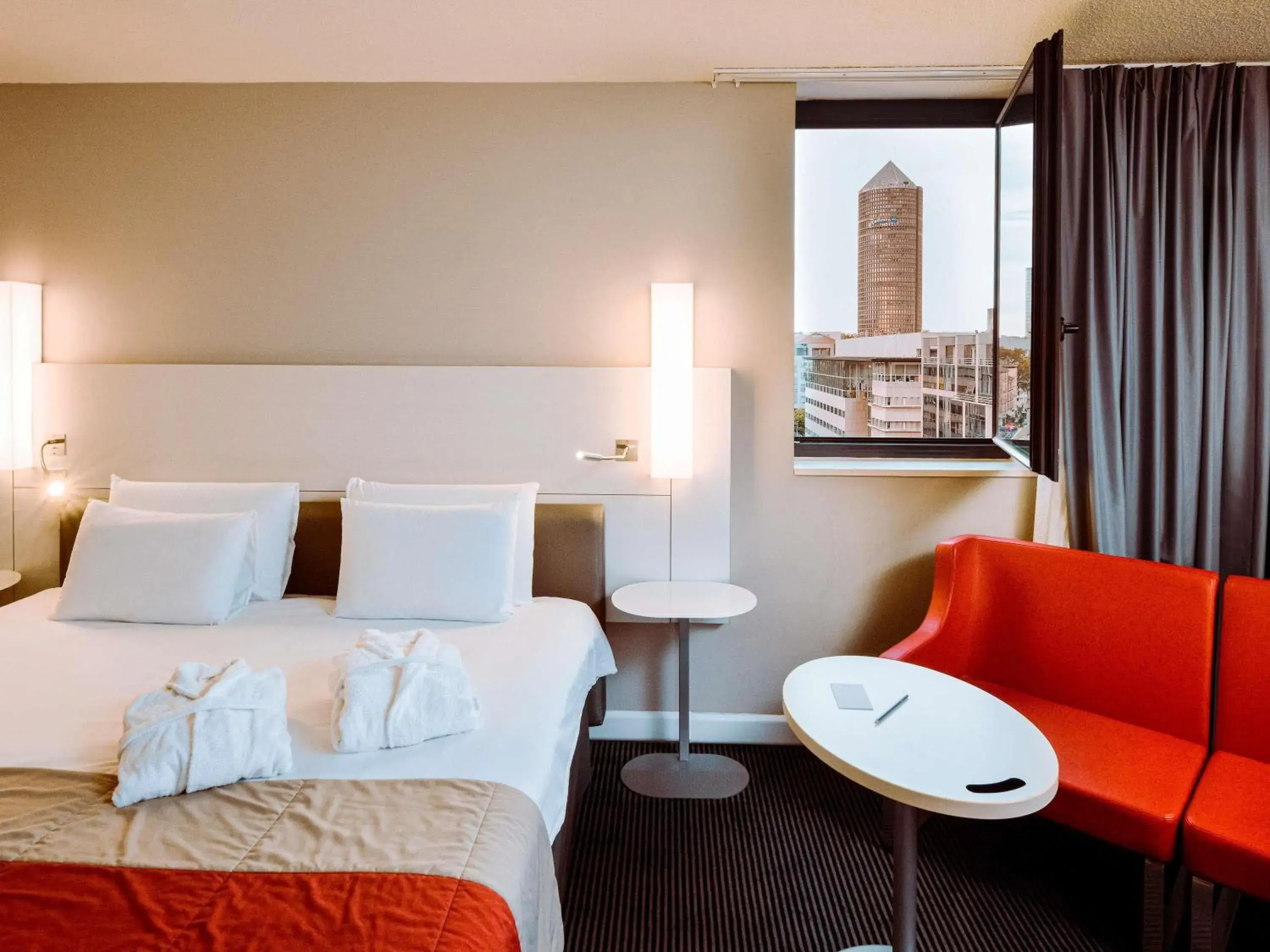 Bed in Mercure Lyon Centre Saxe Lafayette Bed in Mercure Lyon Centre Saxe Lafayette