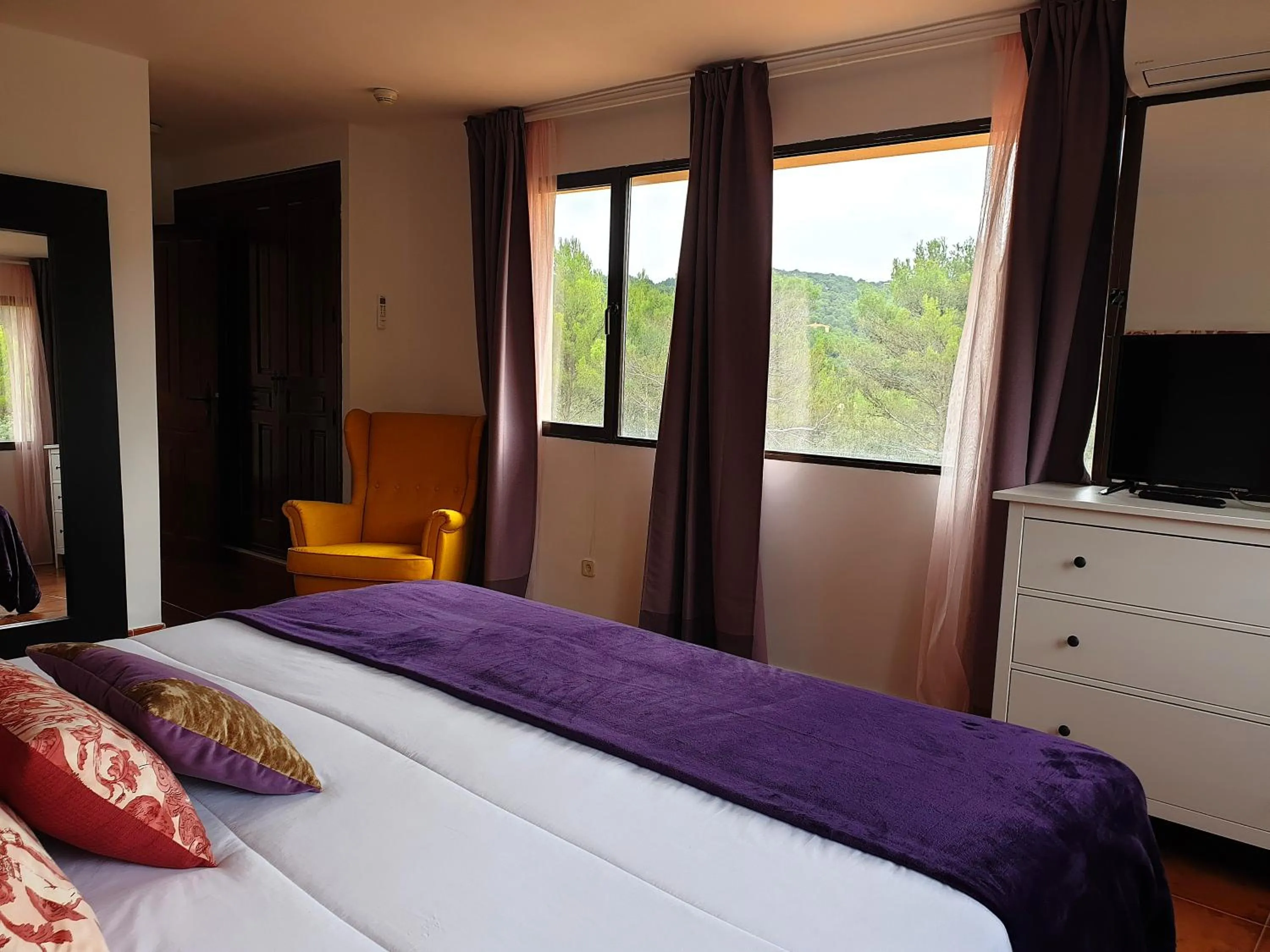 Bed in El Rincón de la ESPE