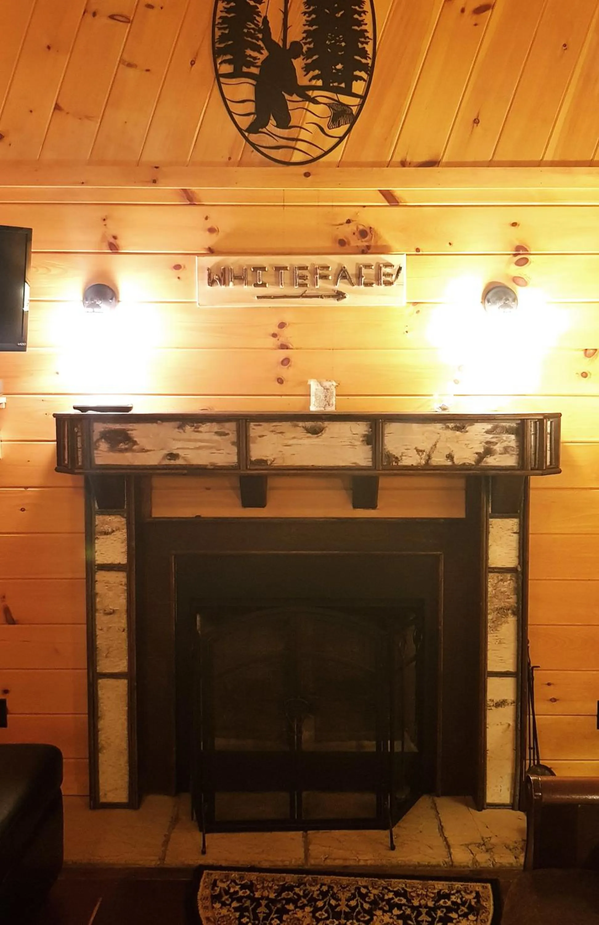 Living room in The Wilderness Inn: Chalets