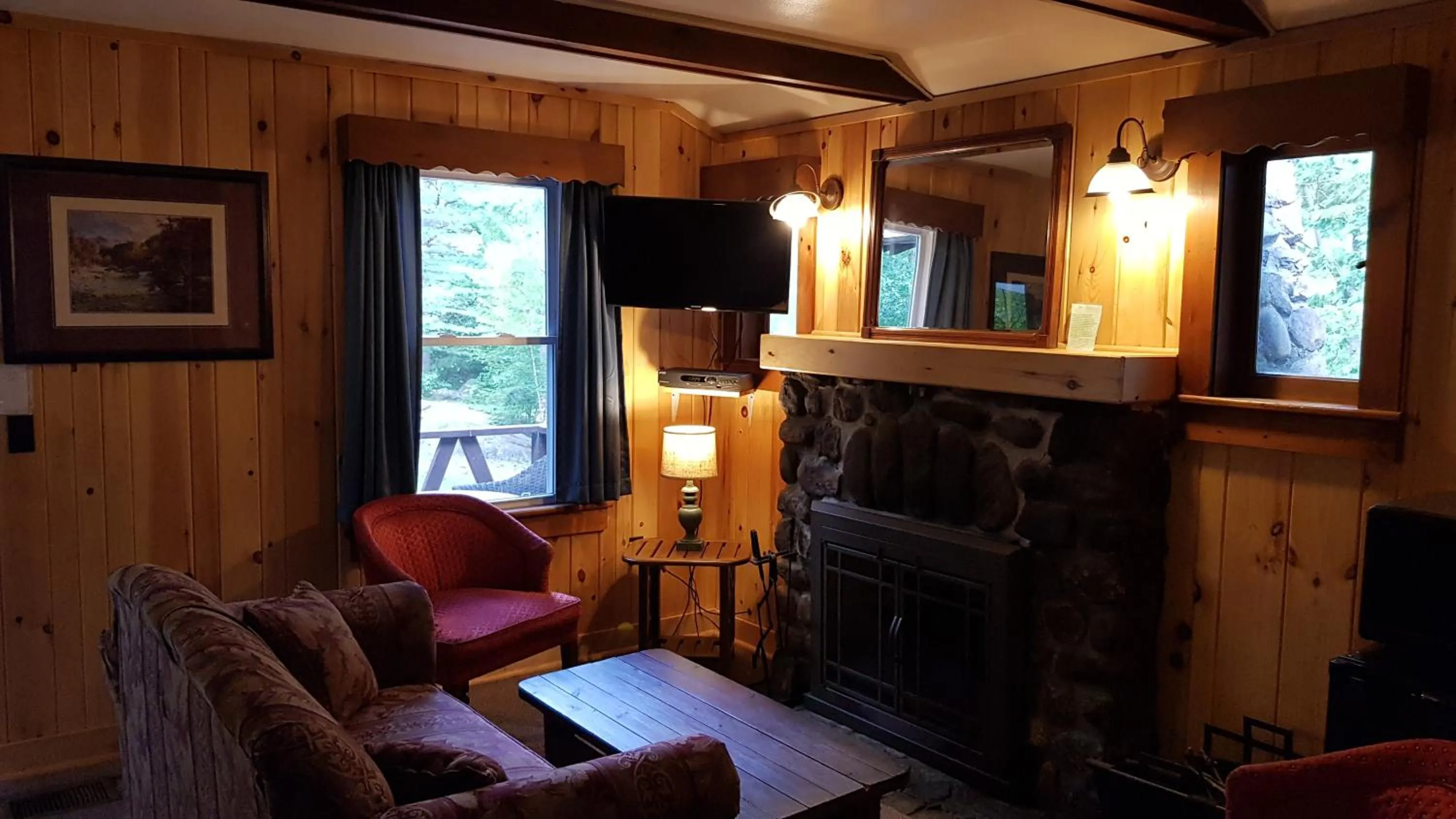Living room in The Wilderness Inn: Chalets