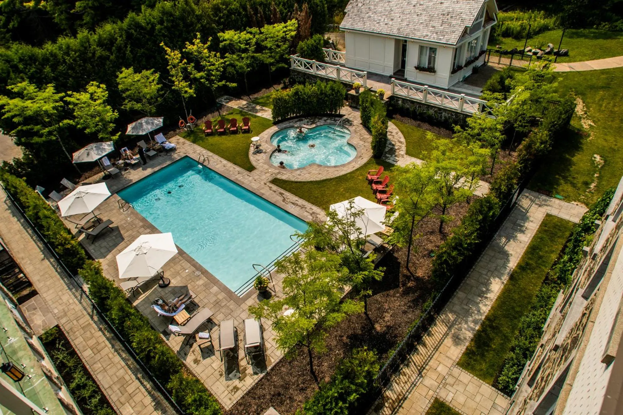 Swimming pool in StoneHaven Le Manoir - Relais & Châteaux