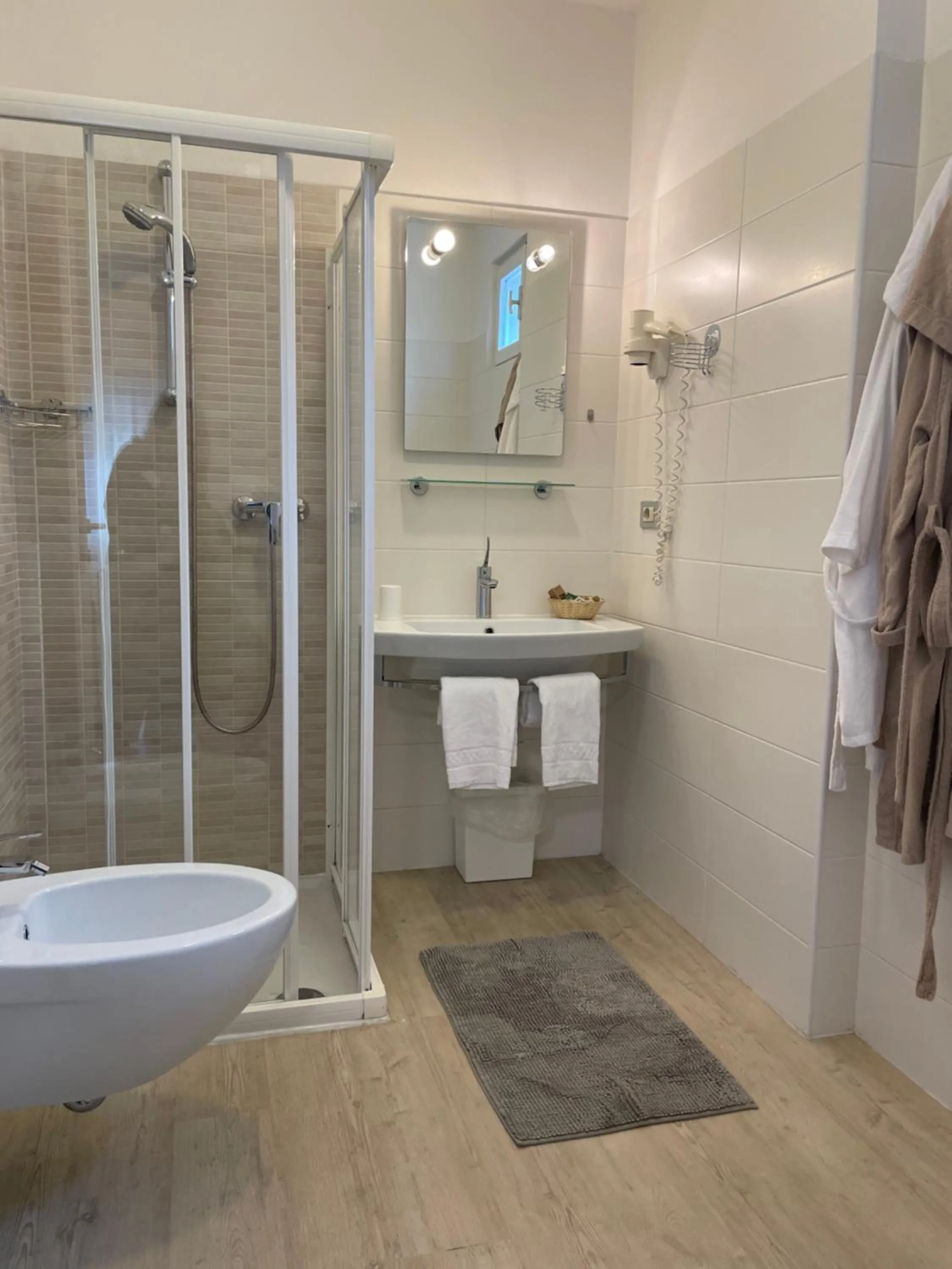 Bathroom in Hotel Roma Aparthotel