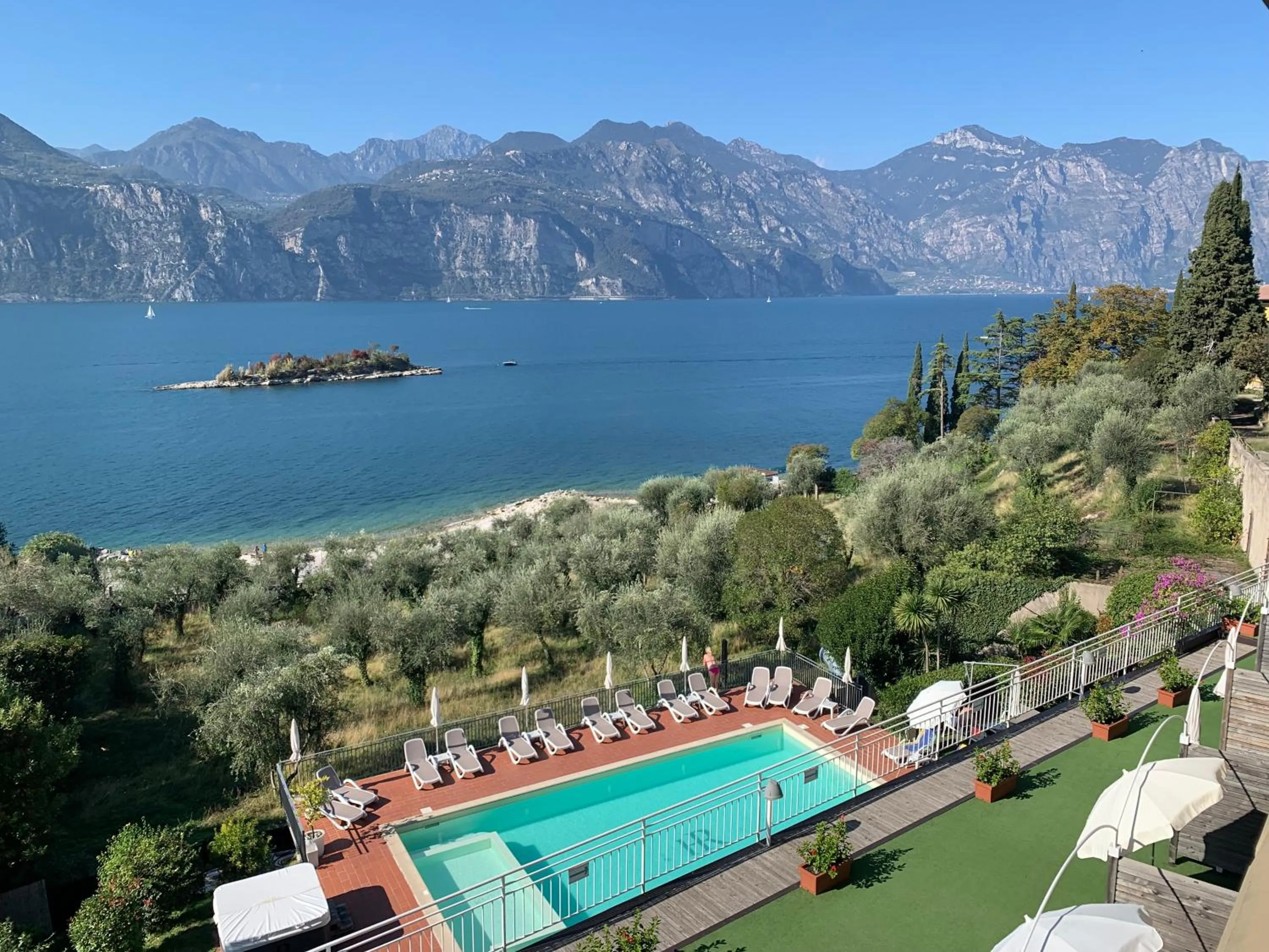 Swimming pool in Hotel Roma Aparthotel