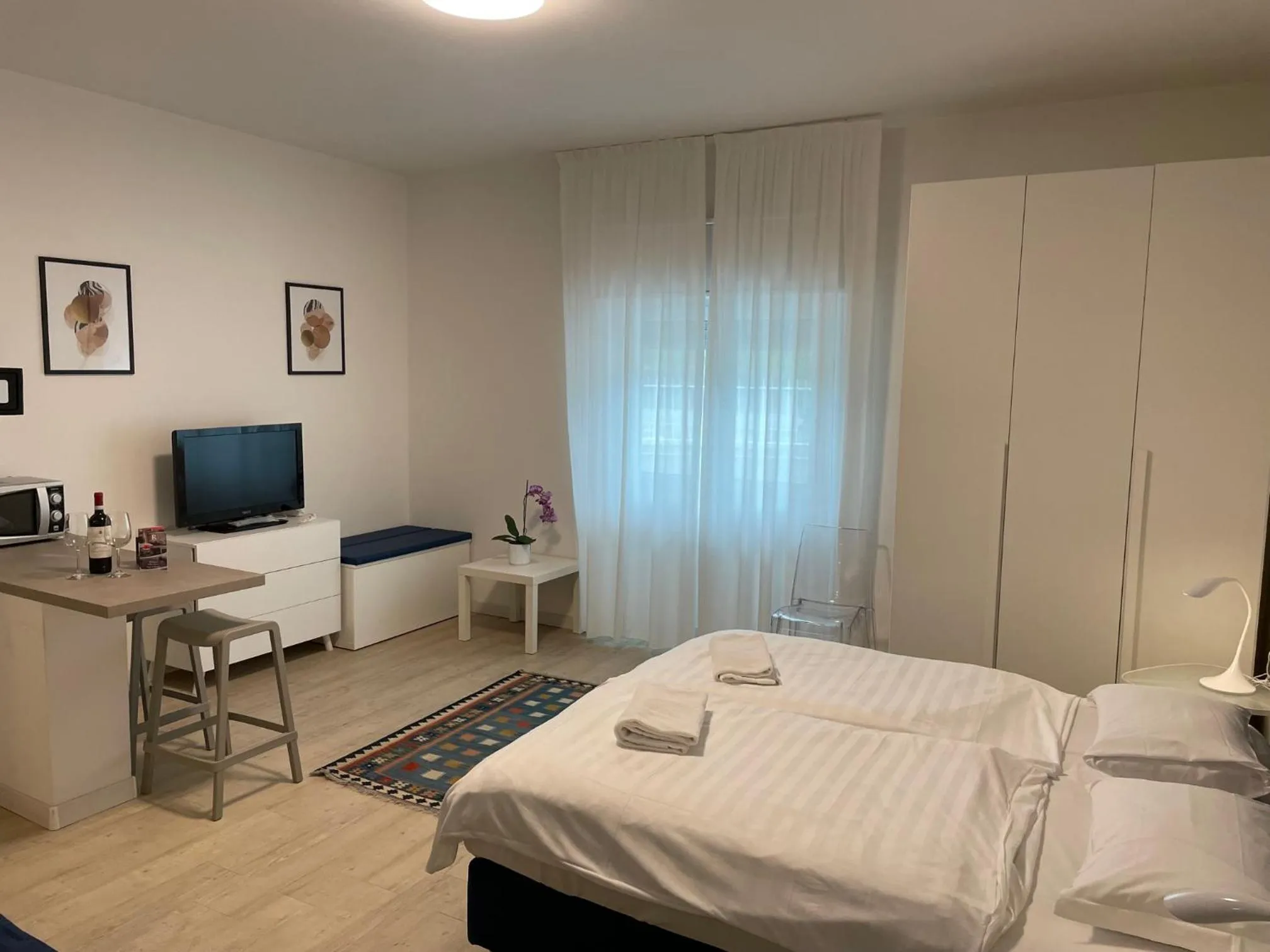 Photo of the whole room in Hotel Roma Aparthotel