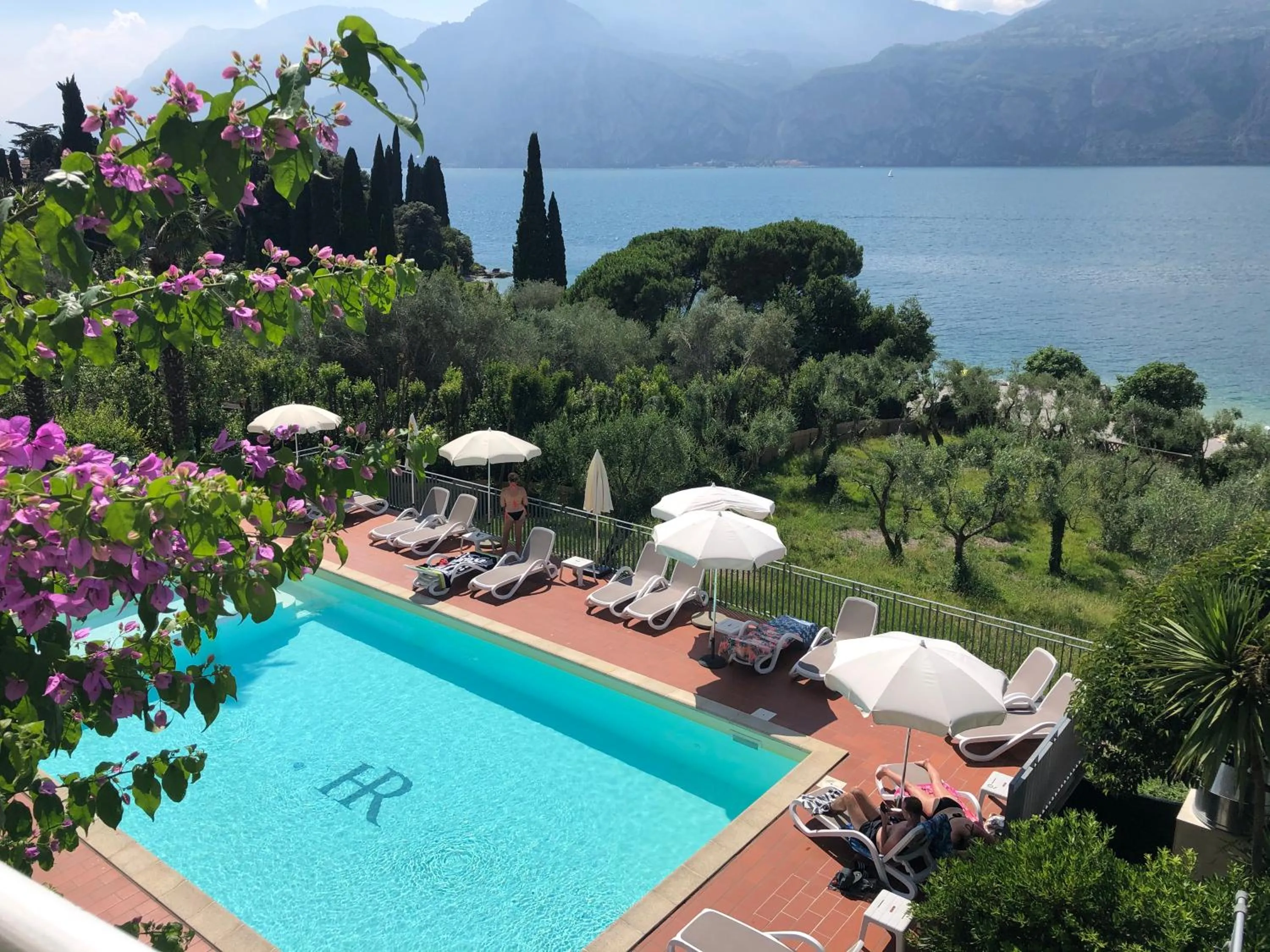Pool view in Hotel Roma Aparthotel