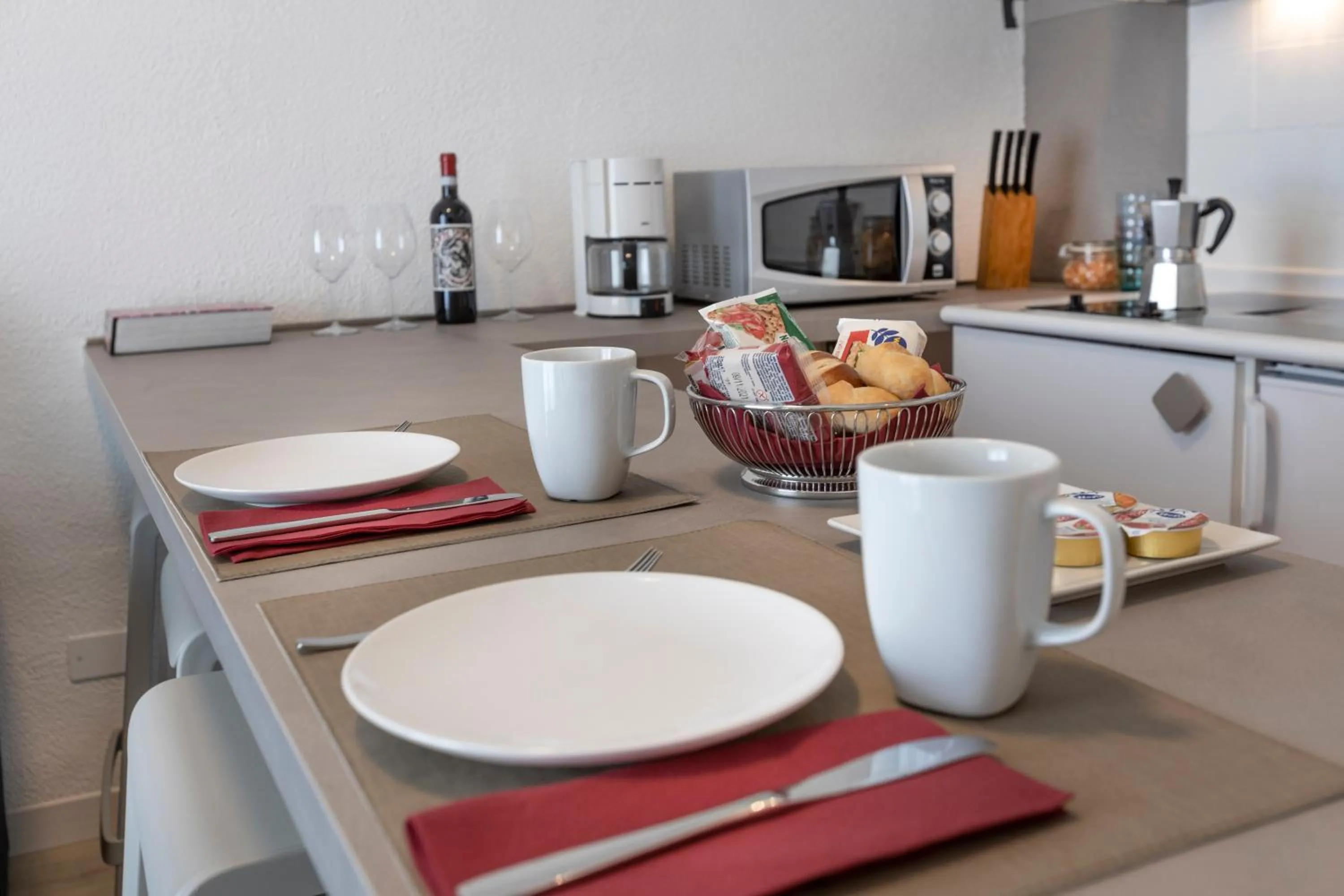 Kitchen or kitchenette in Hotel Roma Aparthotel