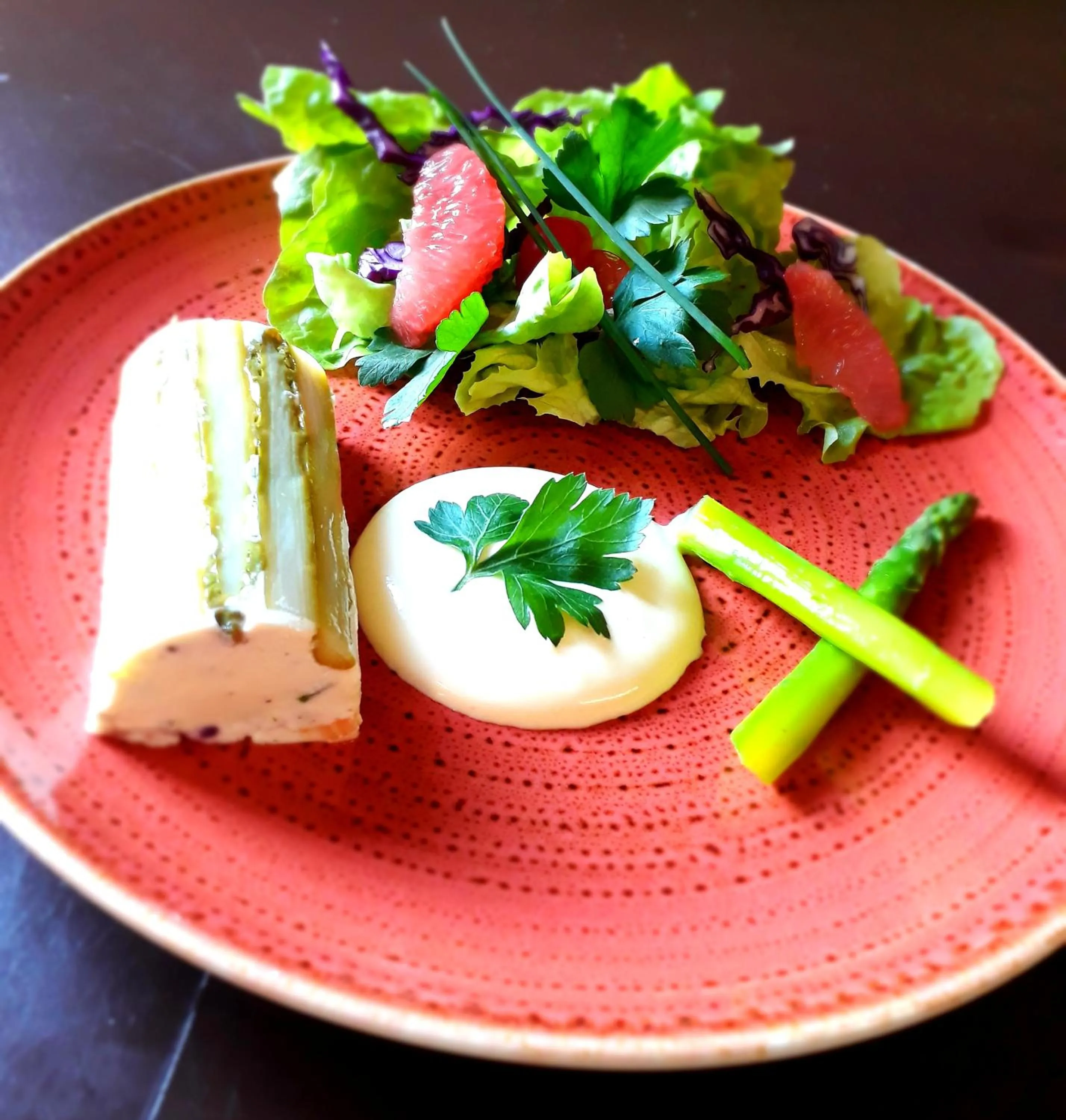 Food in Logis Des Trois Maures