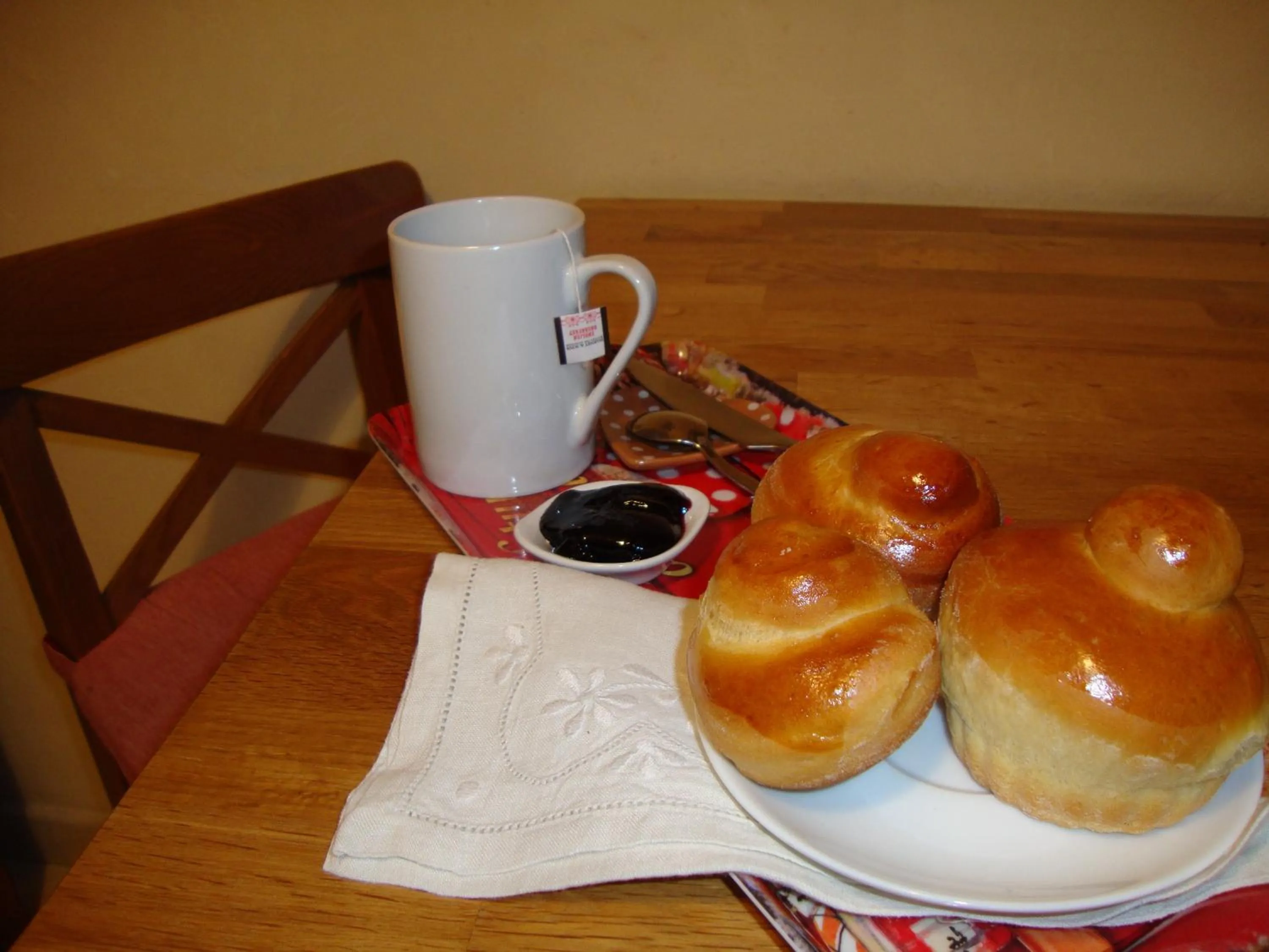 Breakfast in Logis Des Trois Maures