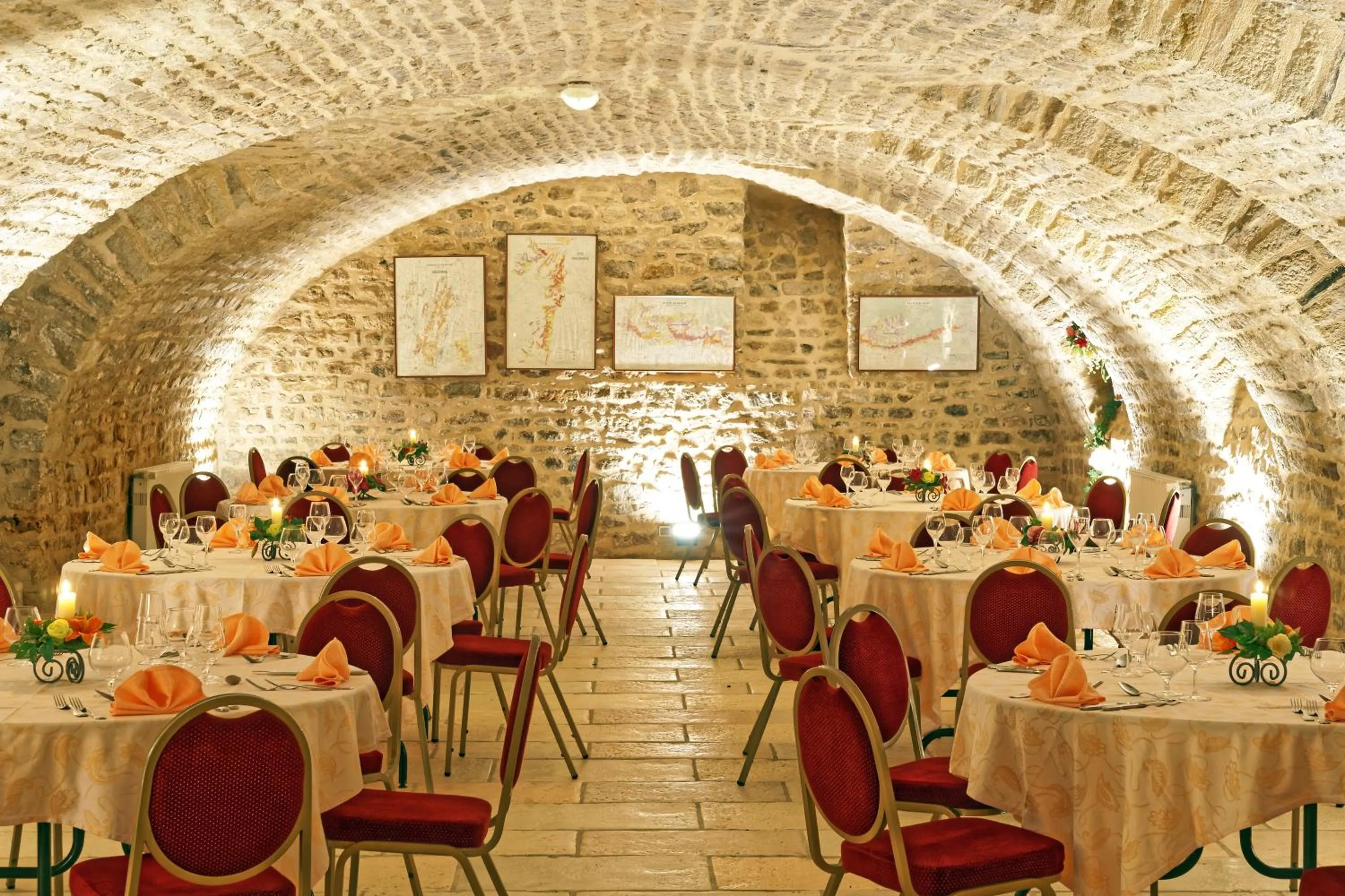 Banquet/Function facilities in Logis Des Trois Maures