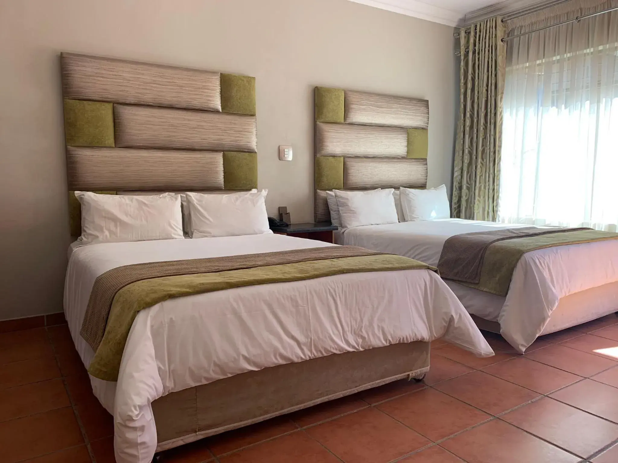 Deluxe Double or Twin Room in Polokwane Lodge Deluxe Double or Twin Room in Polokwane Lodge