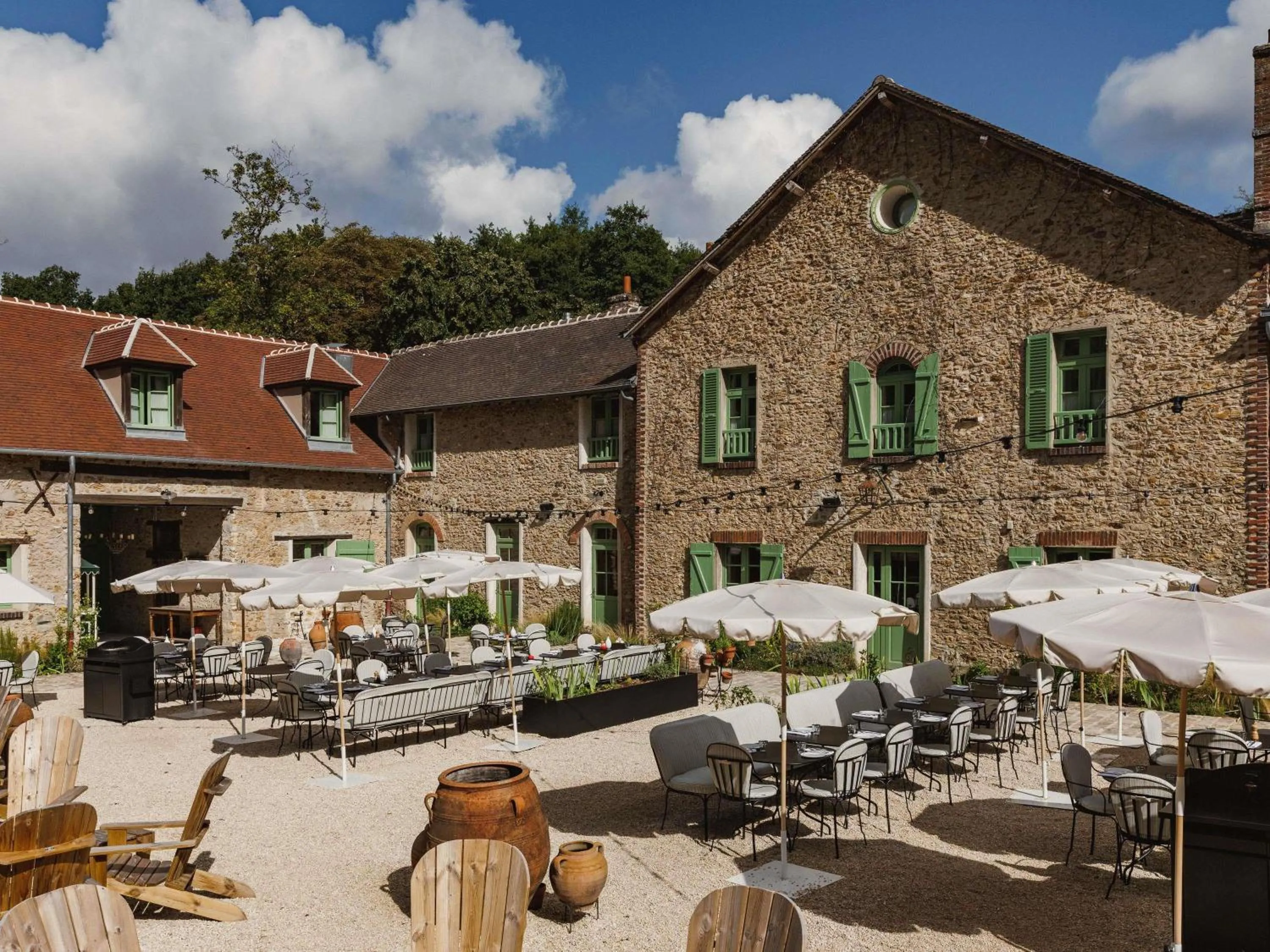 Restaurant/places to eat in Abbaye Des Vaux De Cernay