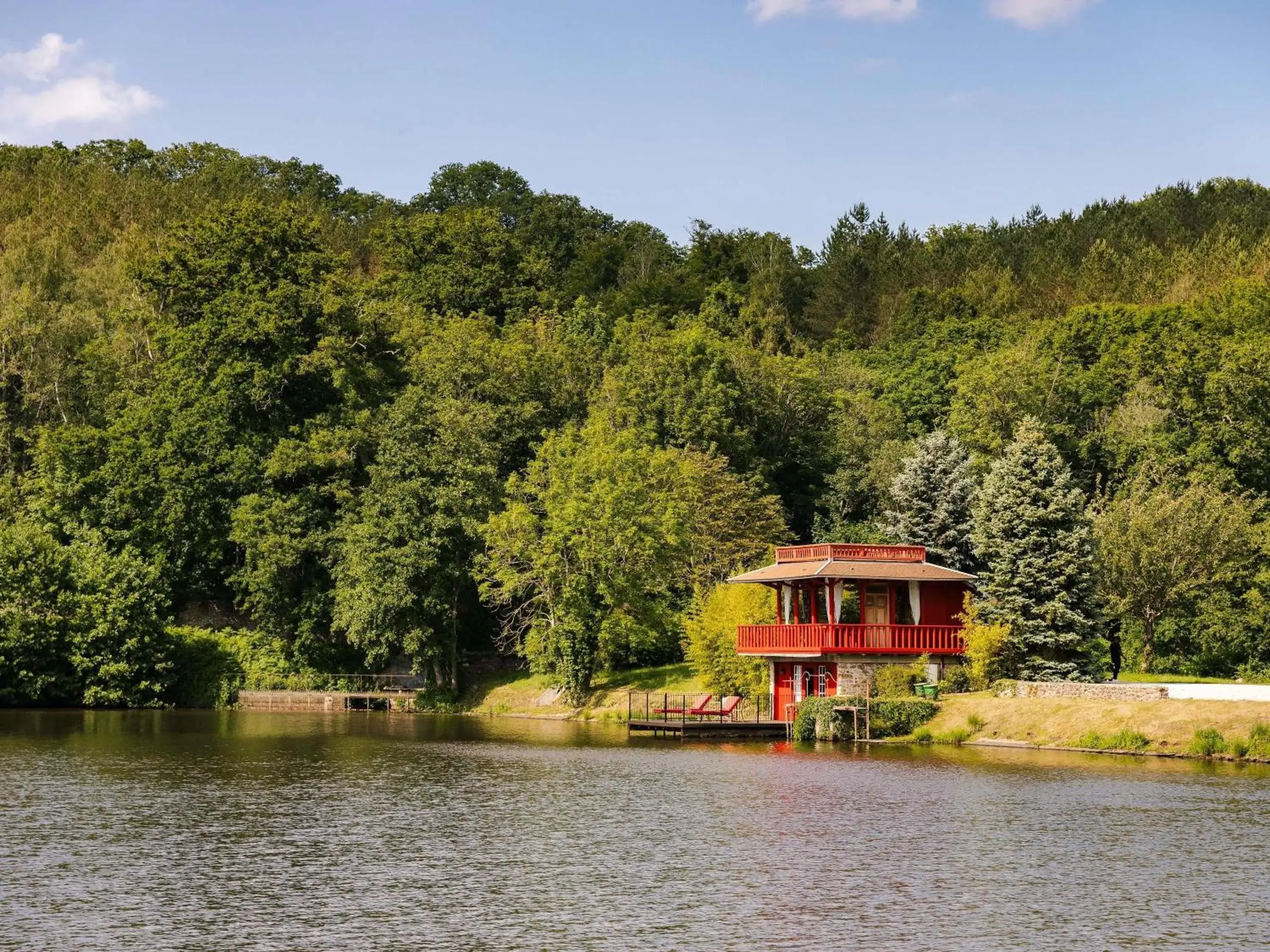 Property building in Abbaye Des Vaux De Cernay Property building in Abbaye Des Vaux De Cernay