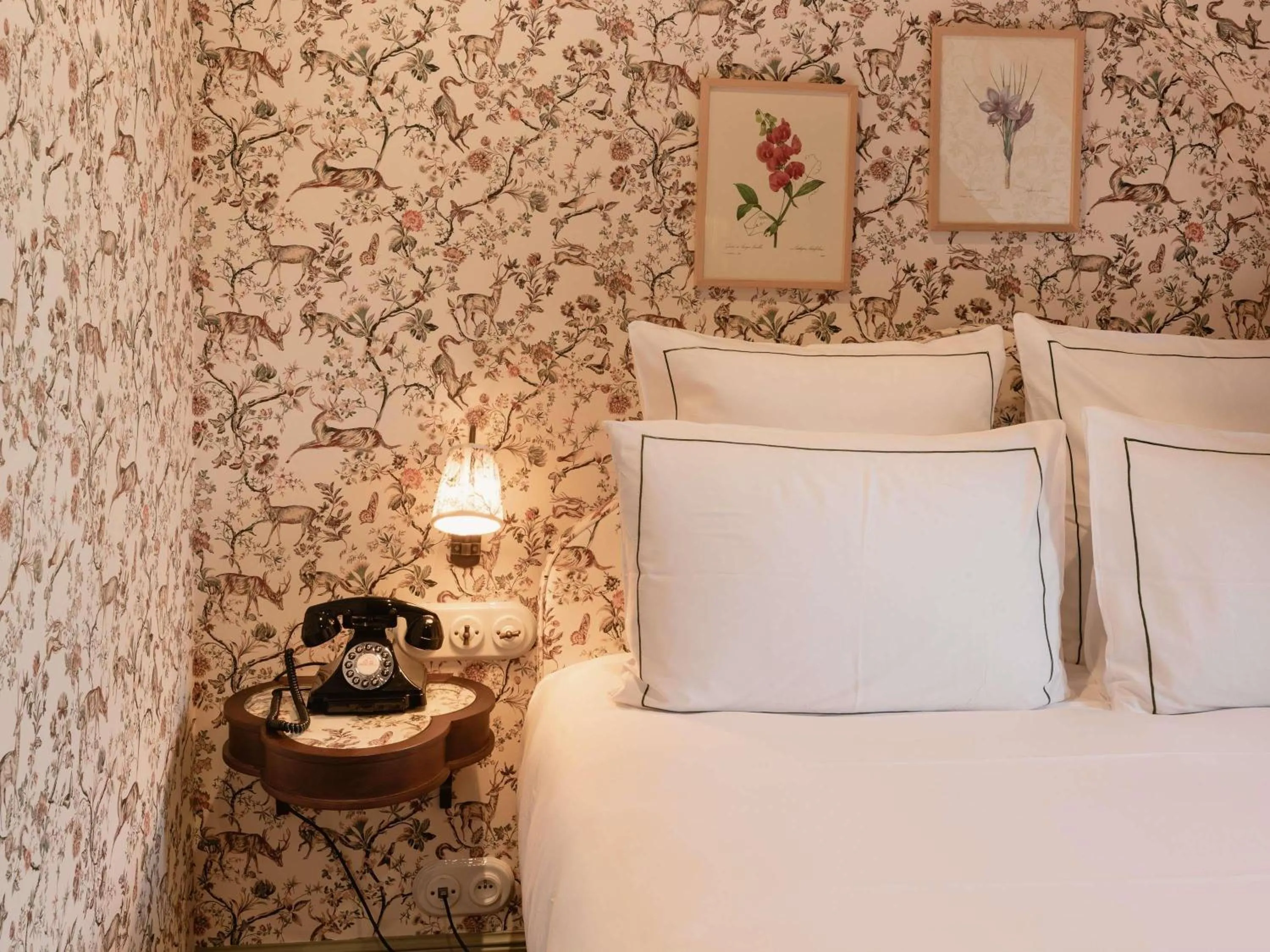 Bedroom, Bed in Abbaye Des Vaux De Cernay