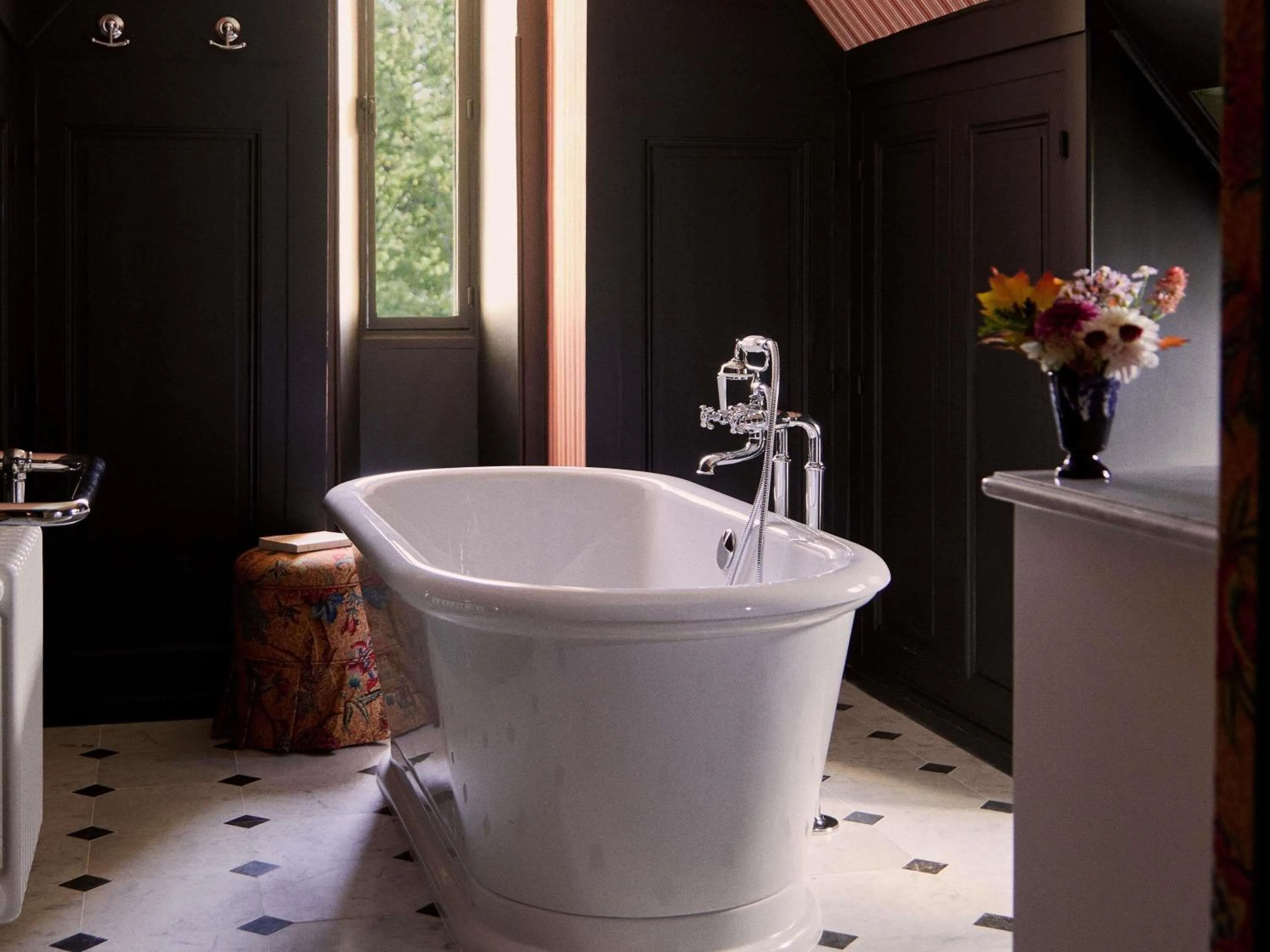 Bathroom in Abbaye Des Vaux De Cernay