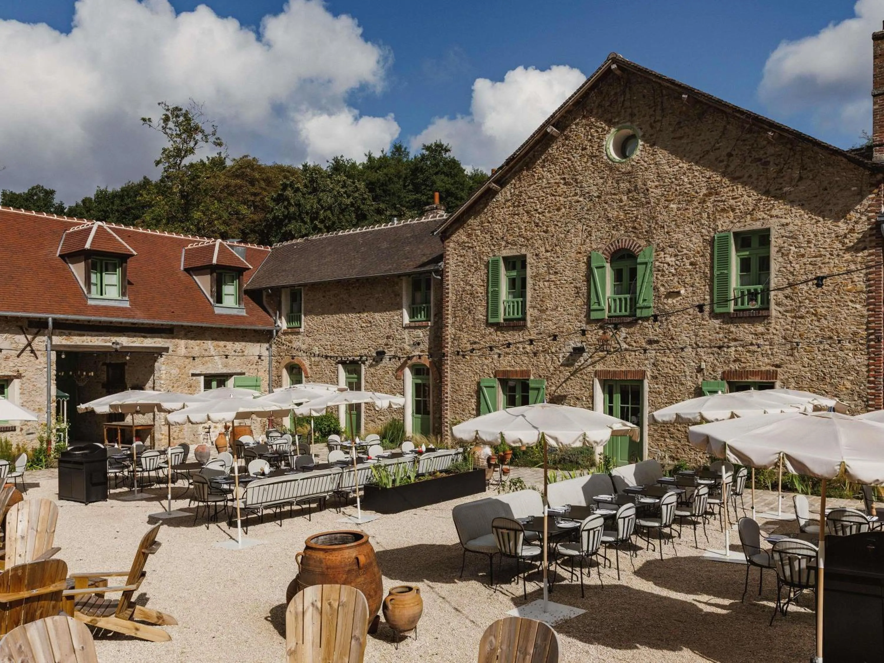 Restaurant/places to eat in Abbaye Des Vaux De Cernay