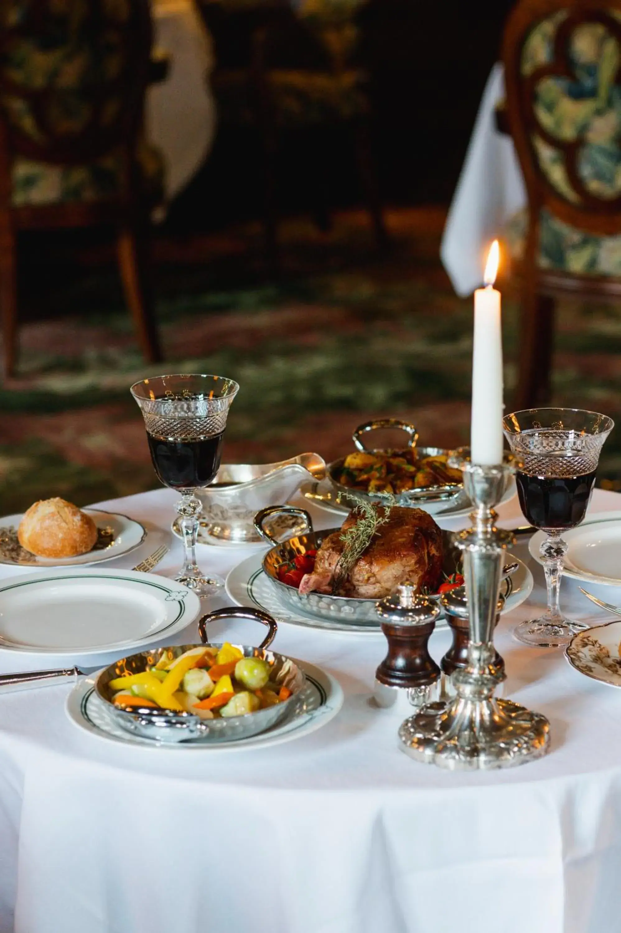 Restaurant/places to eat in Abbaye Des Vaux De Cernay Restaurant/places to eat in Abbaye Des Vaux De Cernay