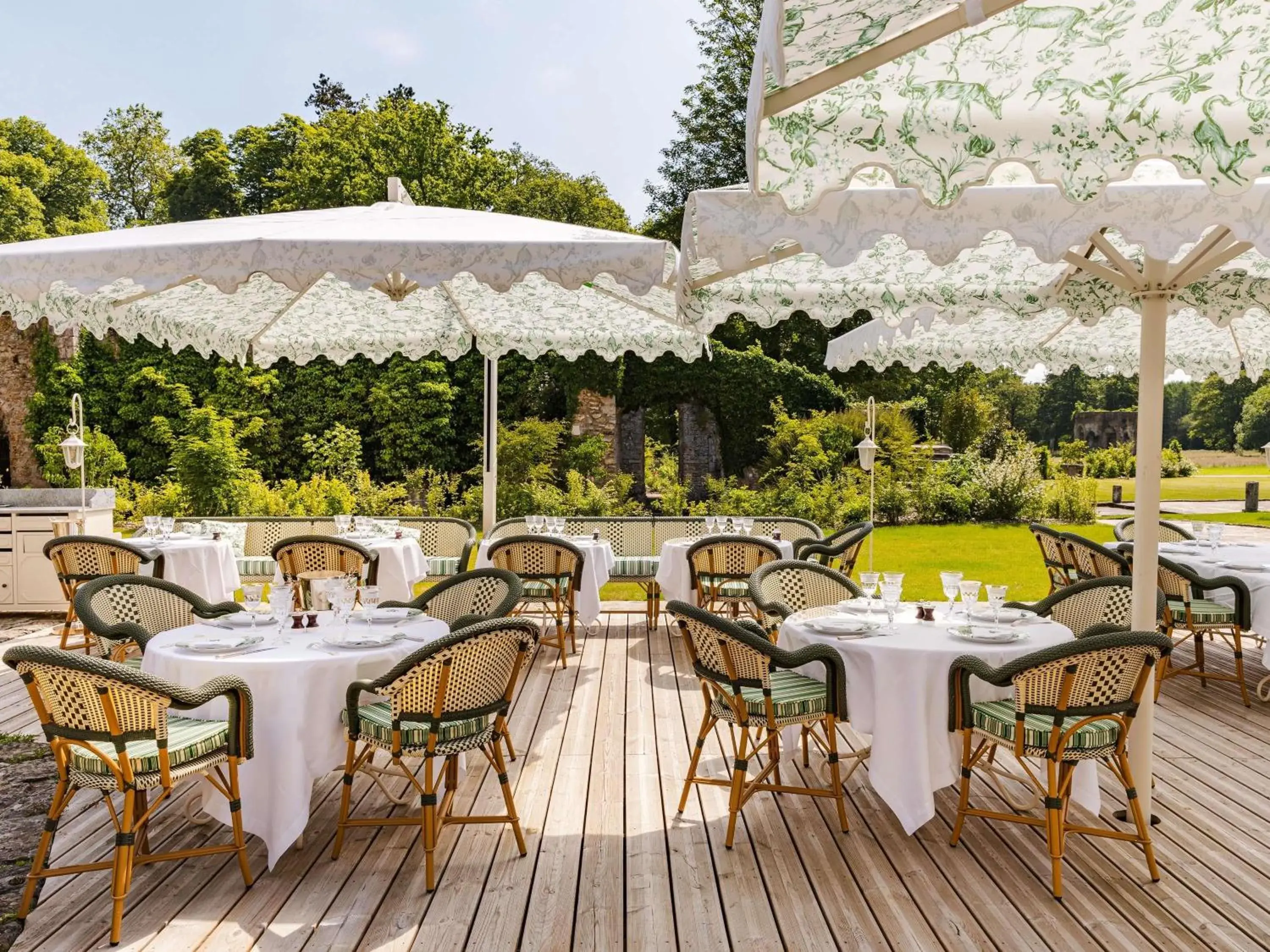 Property building in Abbaye Des Vaux De Cernay Property building in Abbaye Des Vaux De Cernay