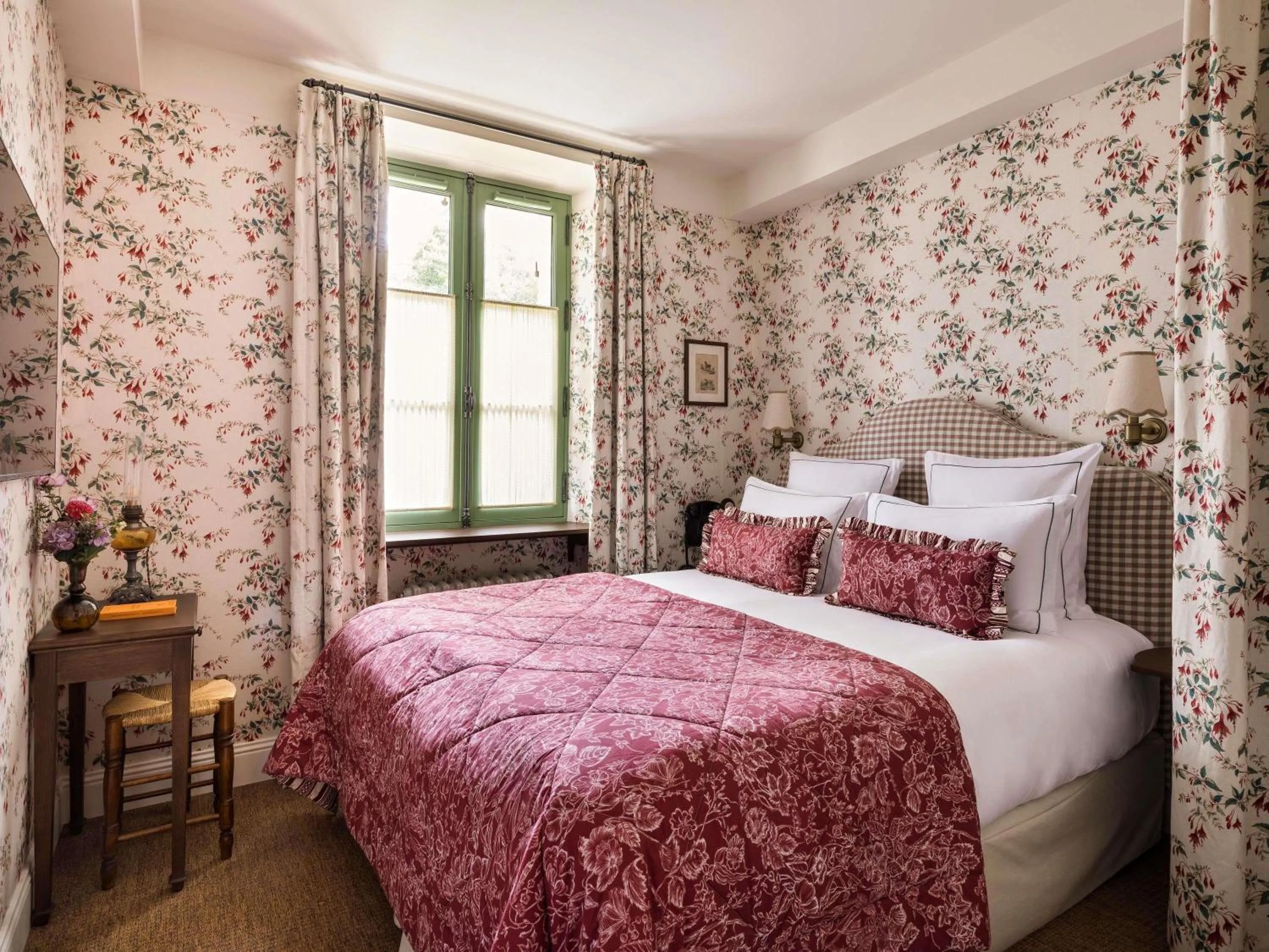 Bedroom, Bed in Abbaye Des Vaux De Cernay