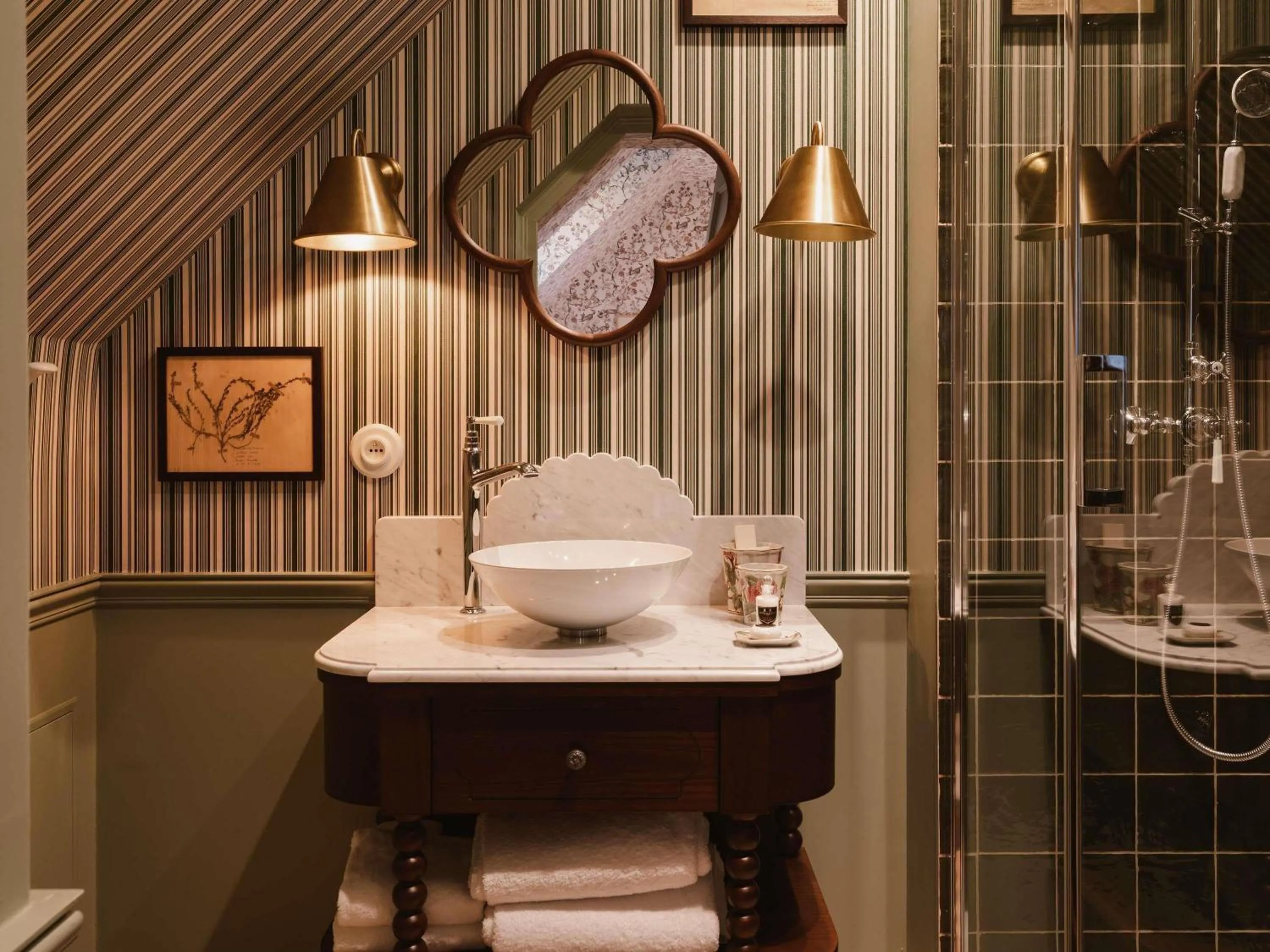 Bathroom in Abbaye Des Vaux De Cernay