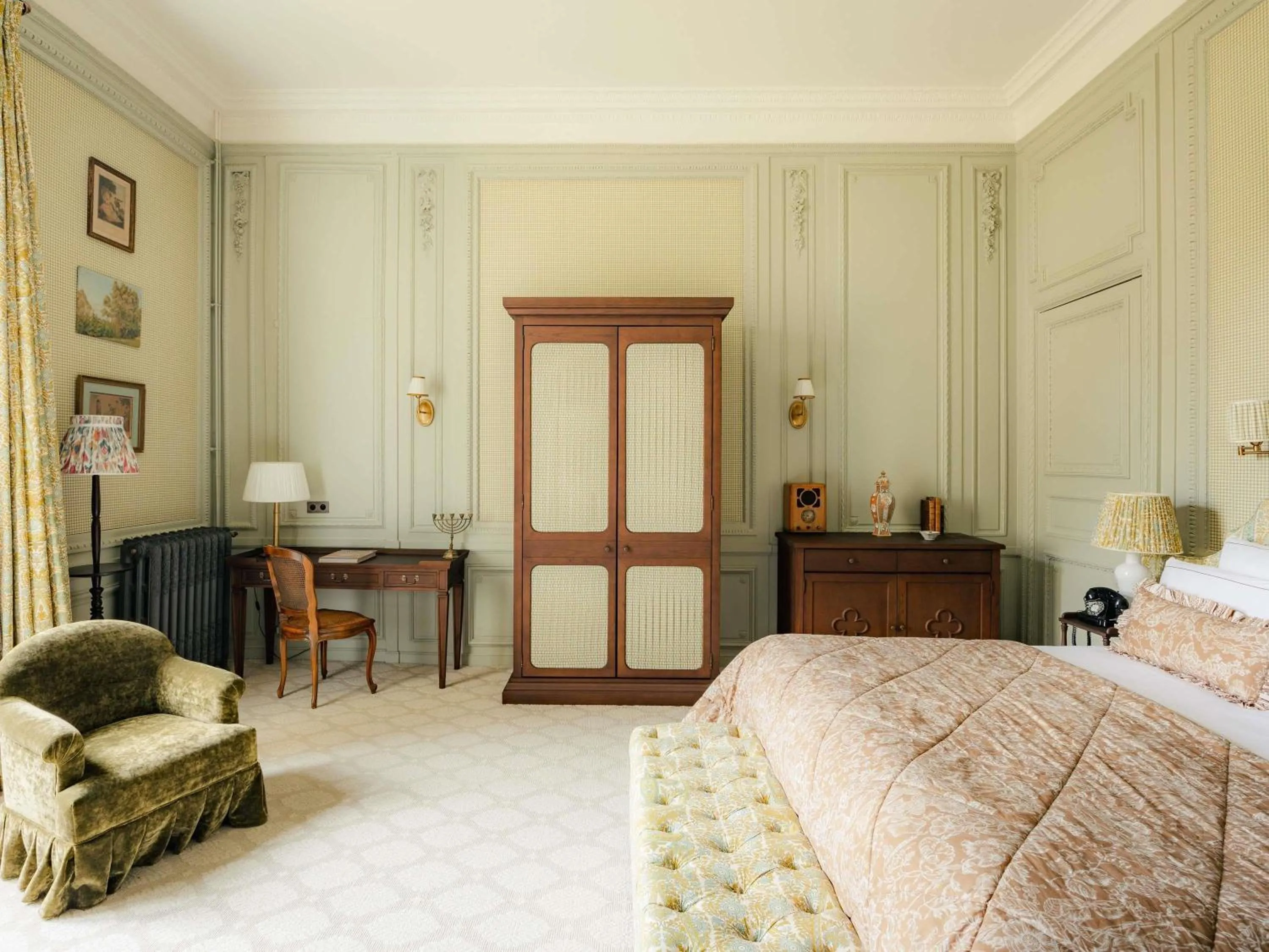 Bedroom, Bed in Abbaye Des Vaux De Cernay