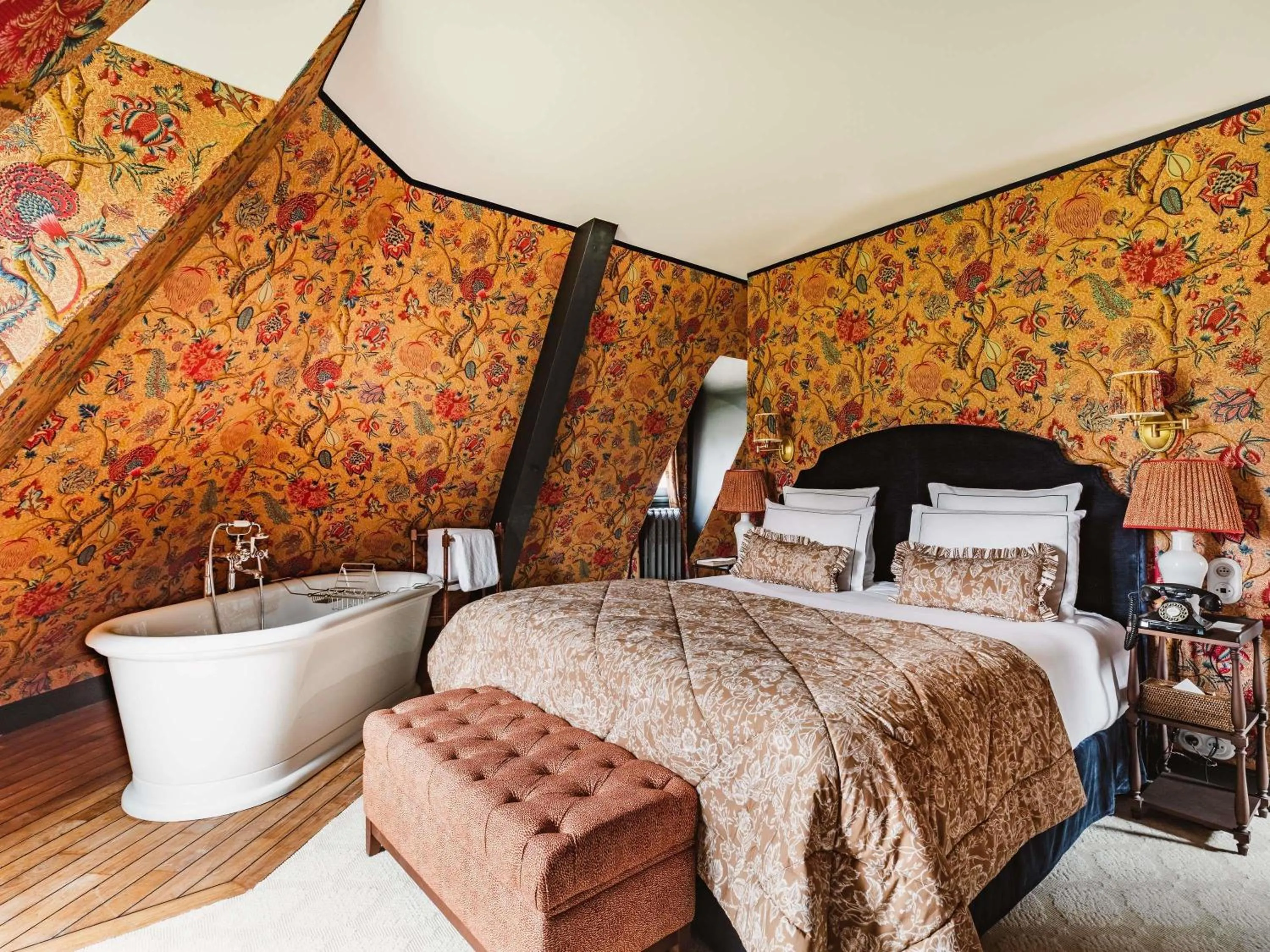 Bedroom, Bed in Abbaye Des Vaux De Cernay