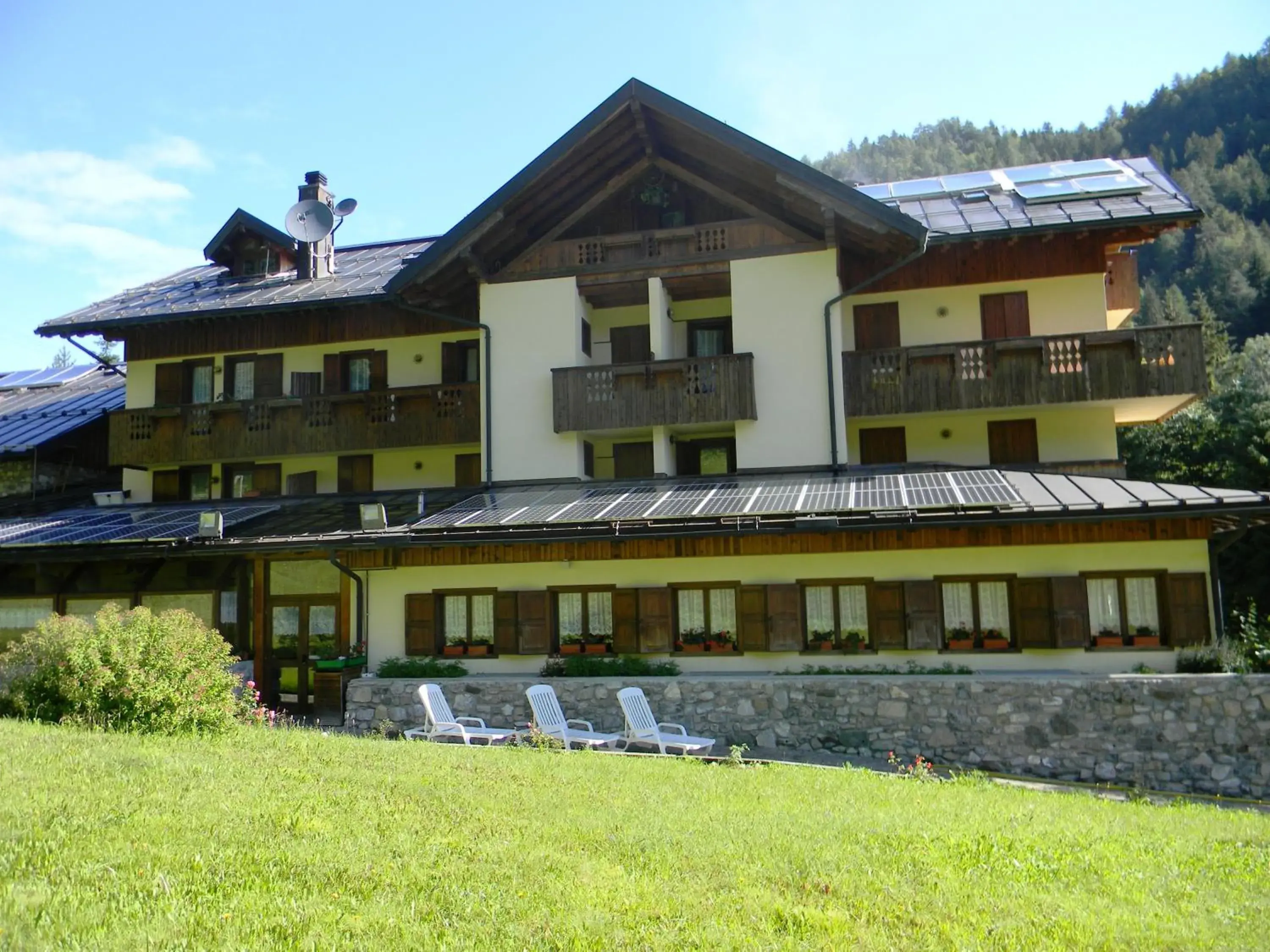 Albergo Nuoitas Albergo Nuoitas