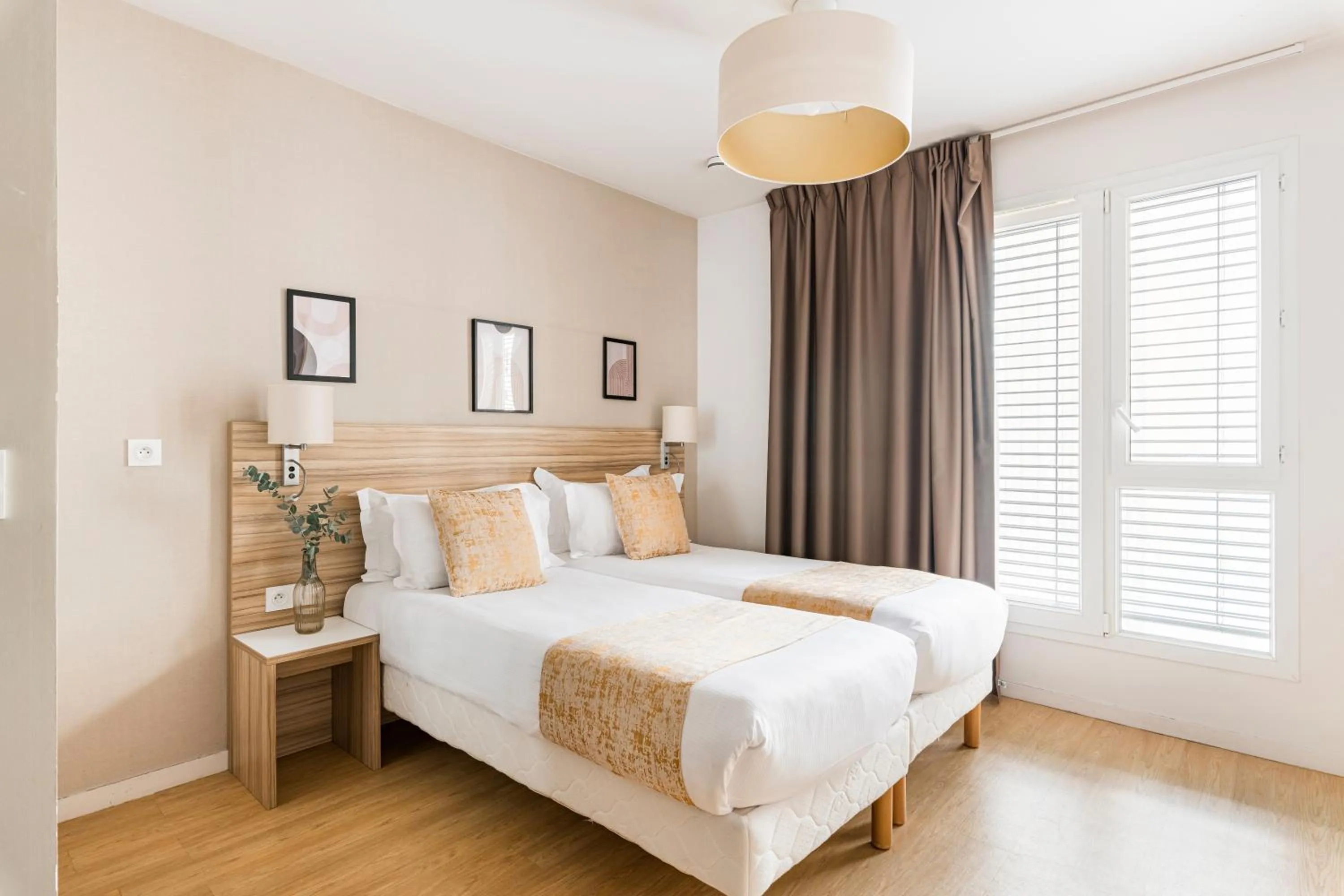 Bed in Appart hôtel Q7 Lodge Lyon 7