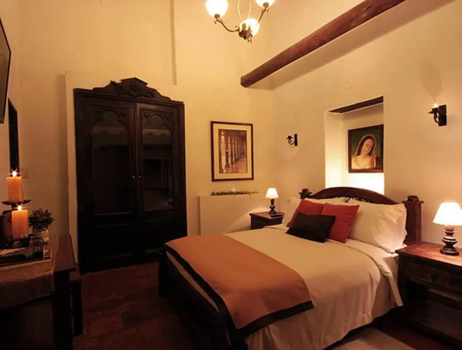 Bed in Hotel Mesón de los Virreyes