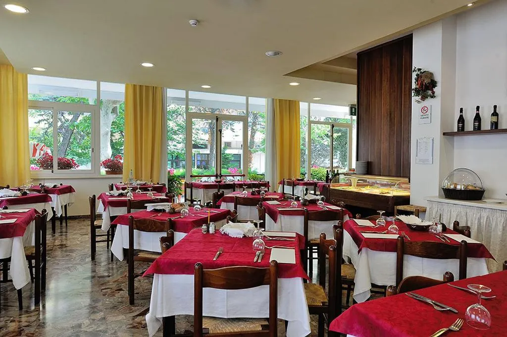 Restaurant/places to eat in Hotel Samoa