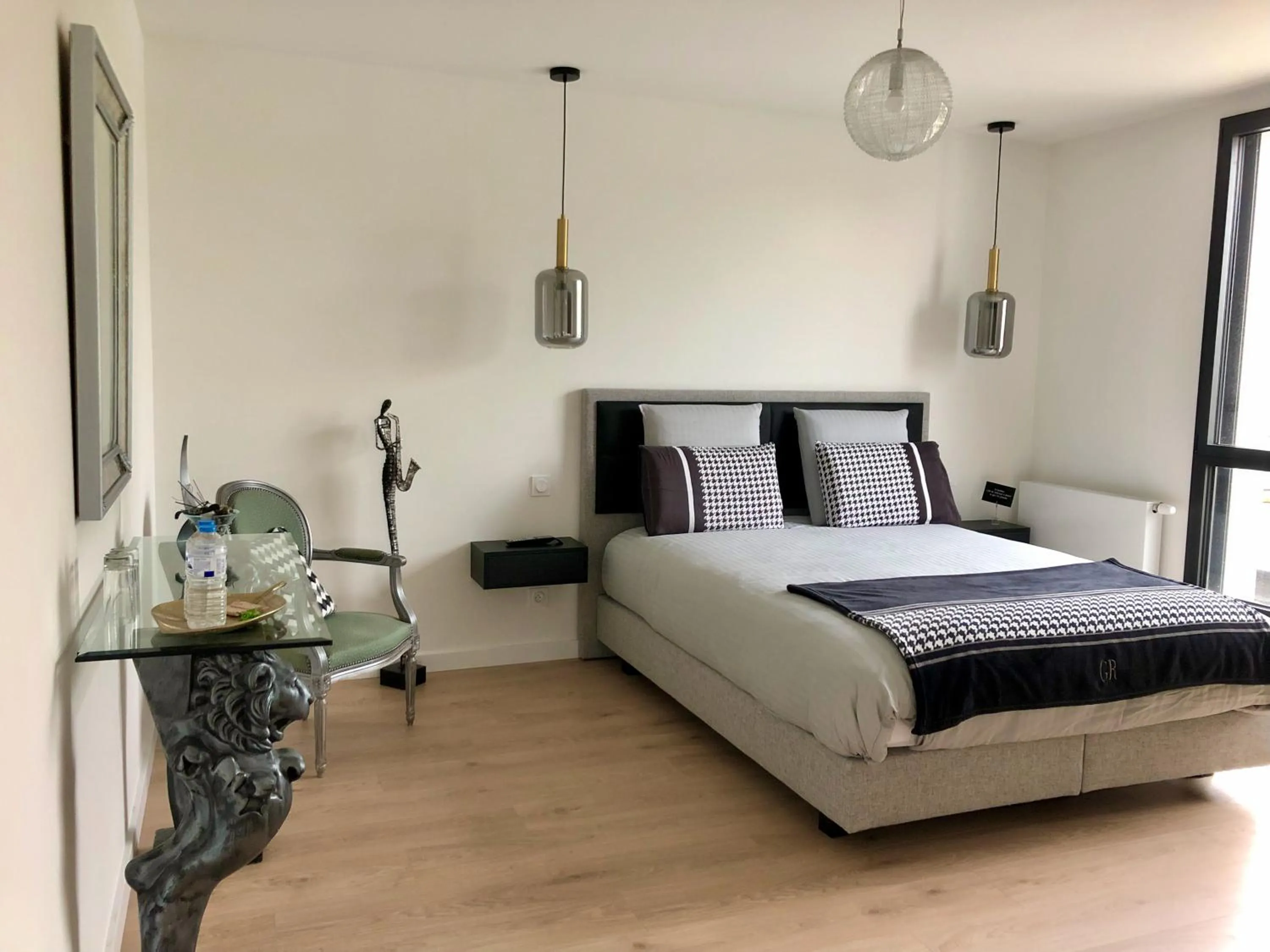 Photo of the whole room, Bed in HÔTELYA - Lille Villeneuve d'Ascq