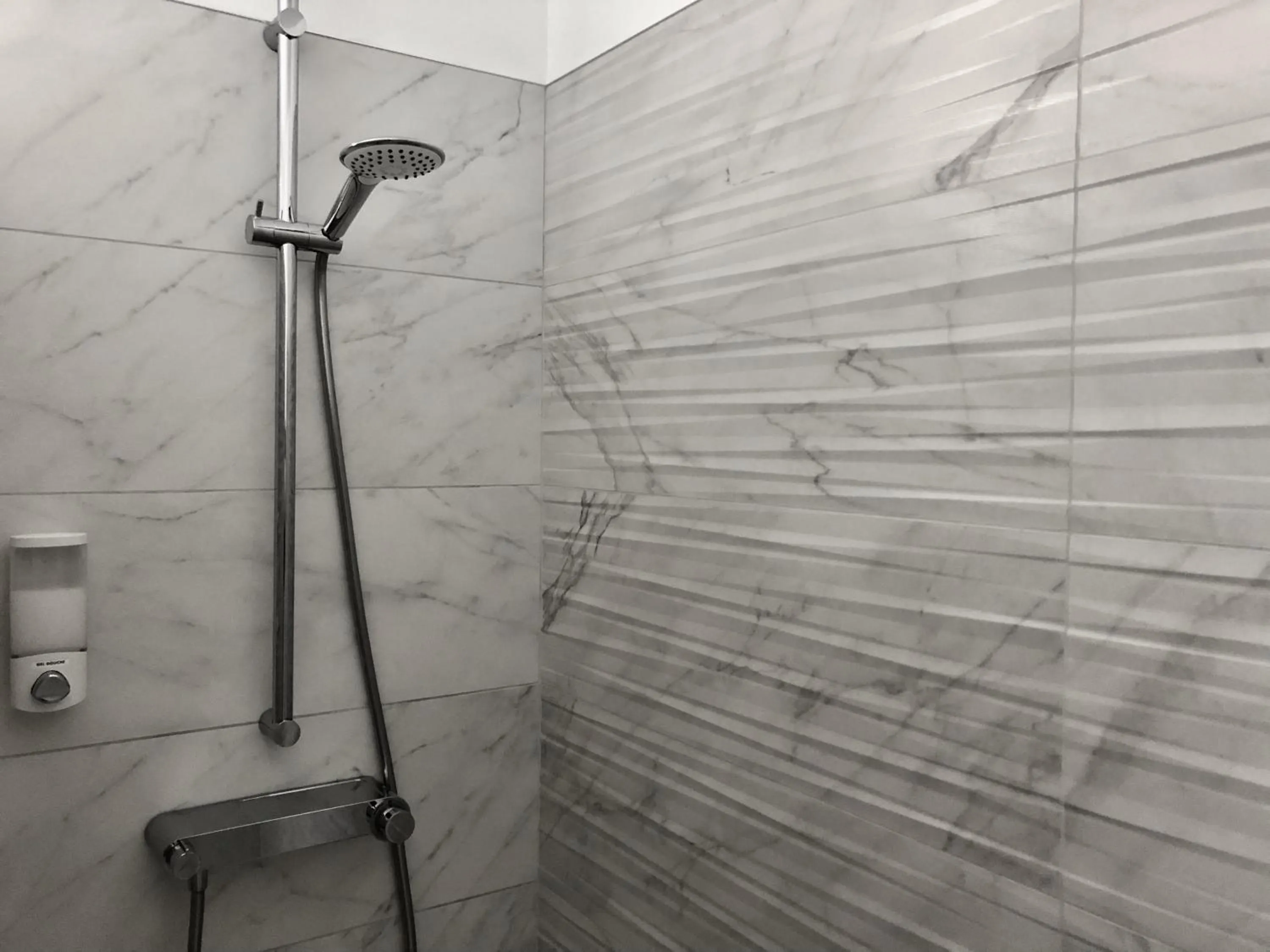 Bathroom in HÔTELYA - Lille Villeneuve d'Ascq