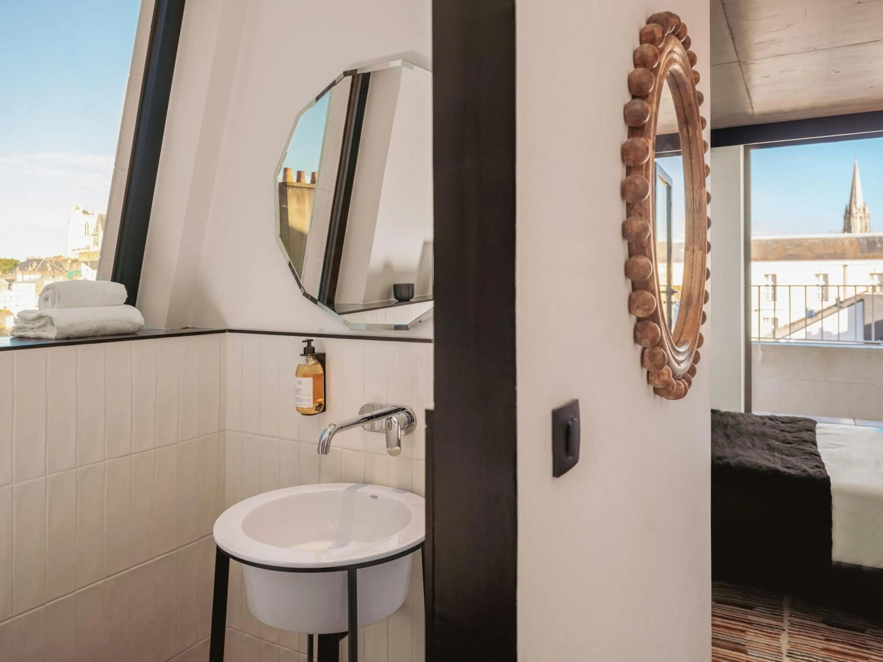Bathroom in Chachacha Hôtel