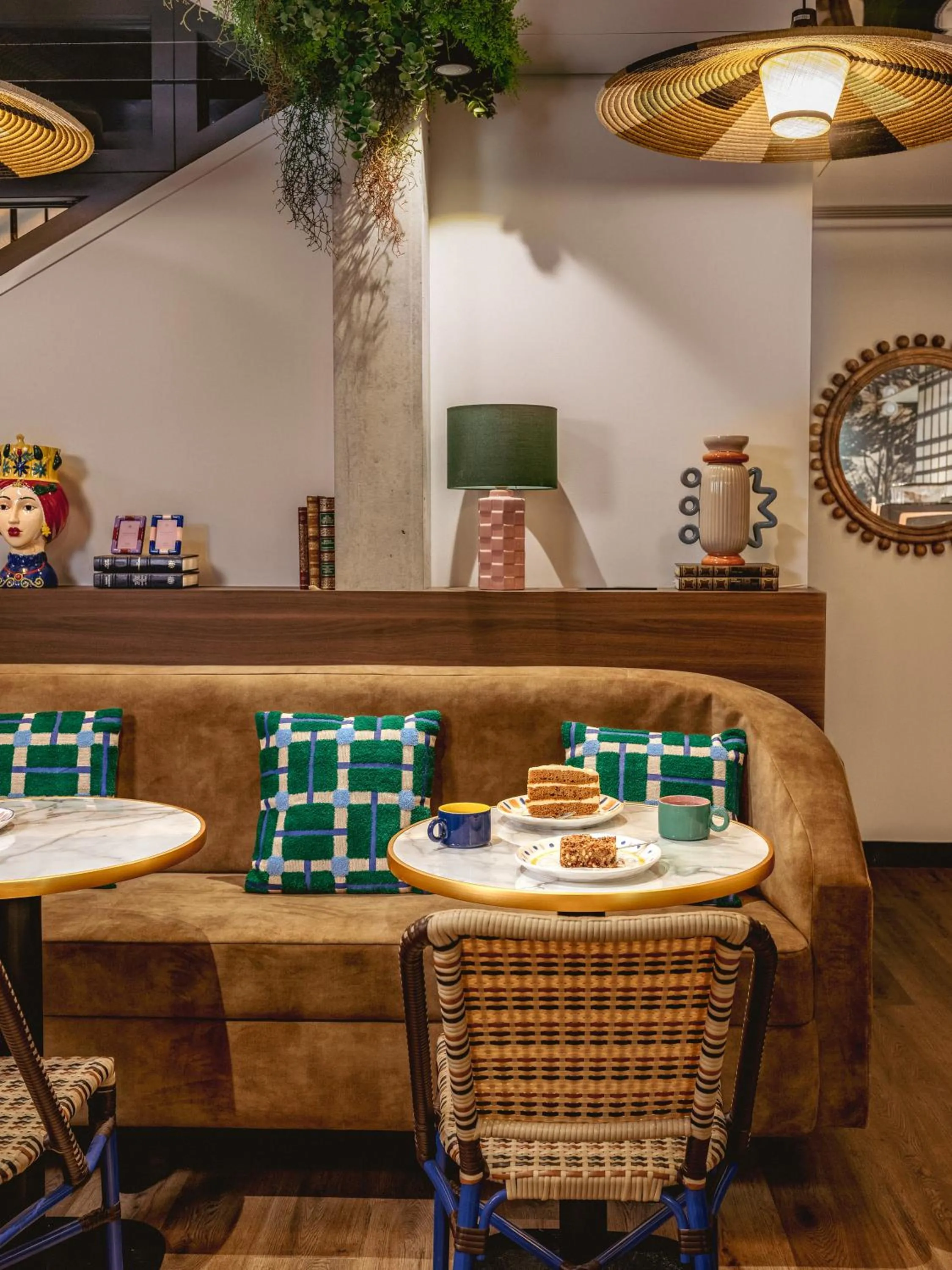 Food and drinks in Chachacha Hôtel