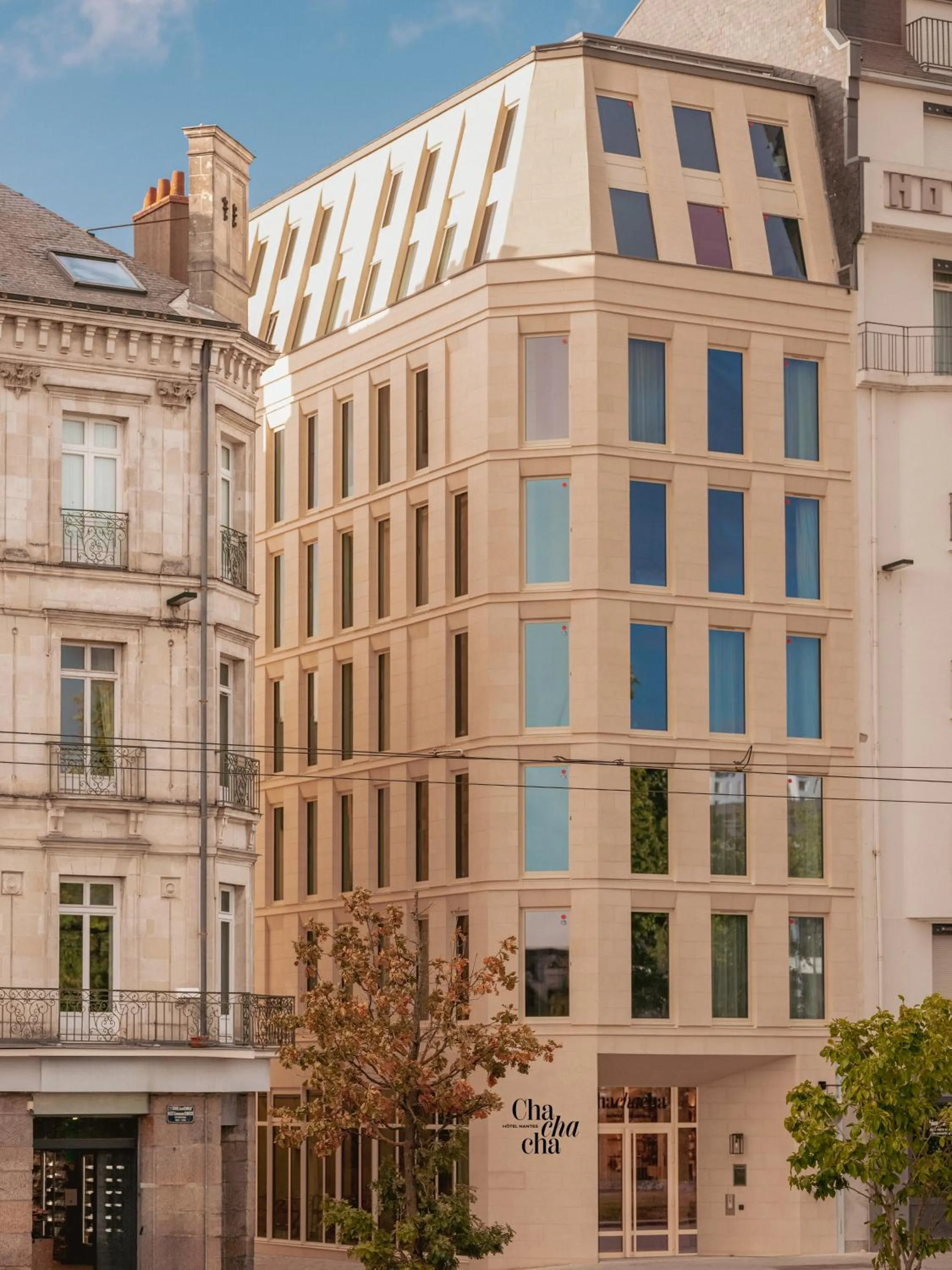 Property building in Chachacha Hôtel
