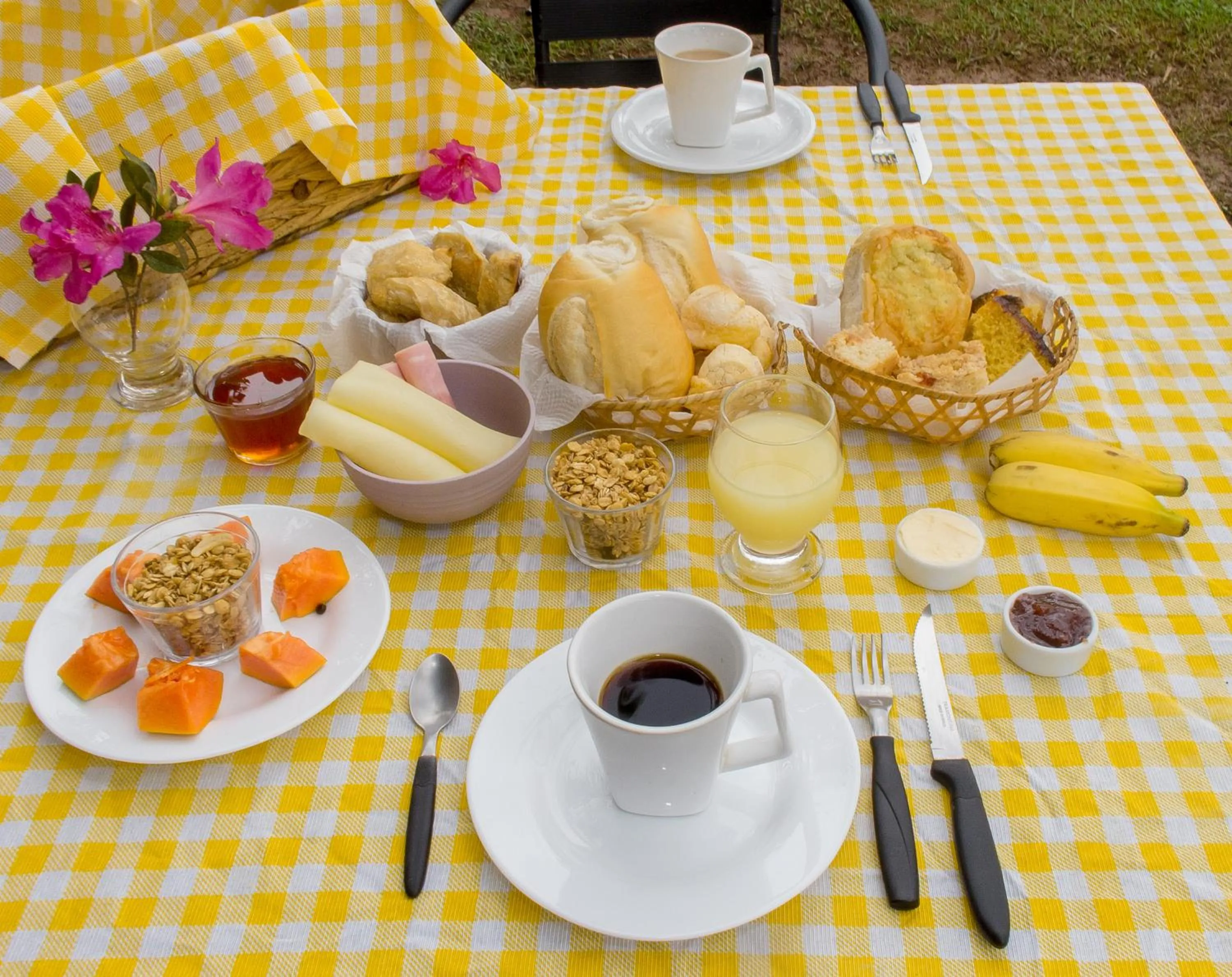 Food and drinks in Pousada Quinta da Margem