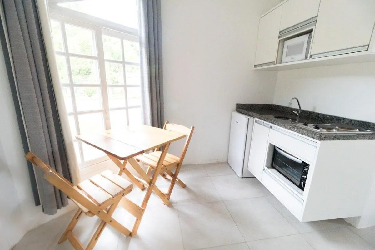 Kitchen or kitchenette in Pousada Quinta da Margem