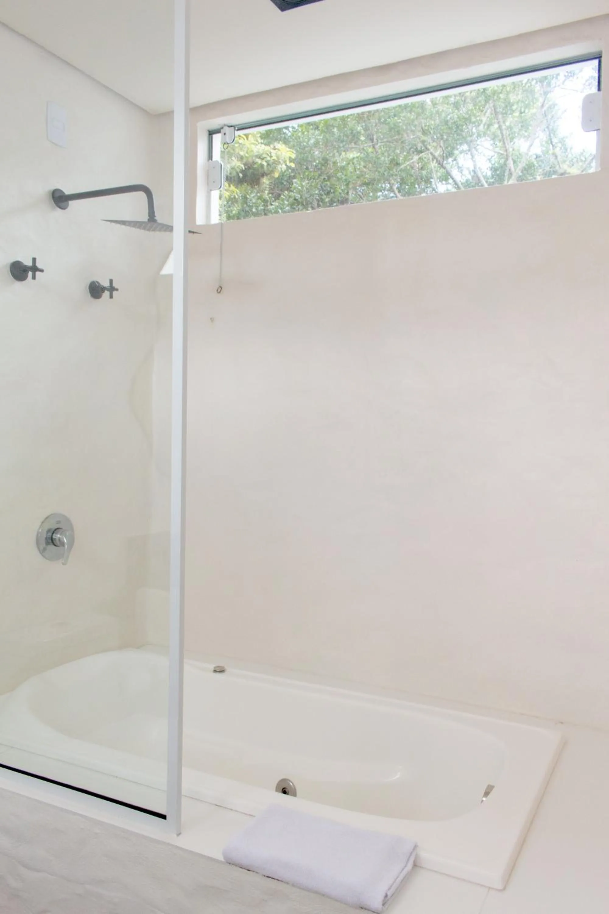 Shower in Pousada Quinta da Margem