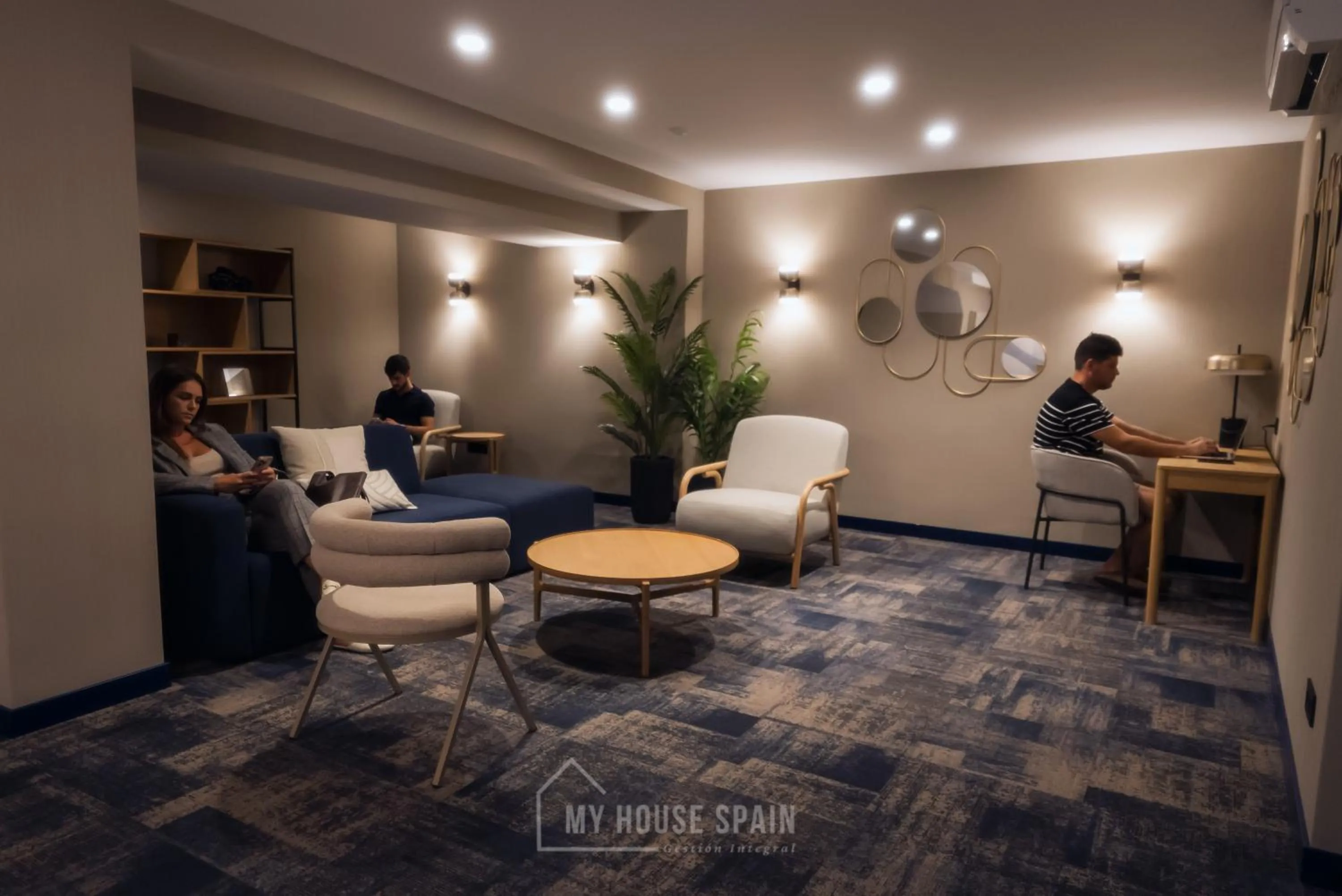 Hotel Central by MyHouseSpain