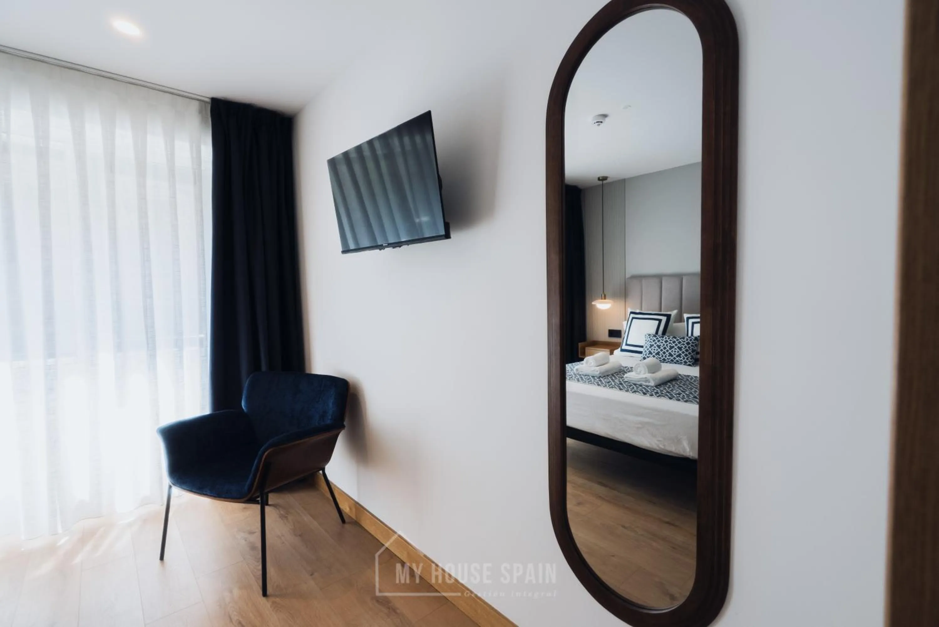 Bed in Hotel Central by MyHouseSpain