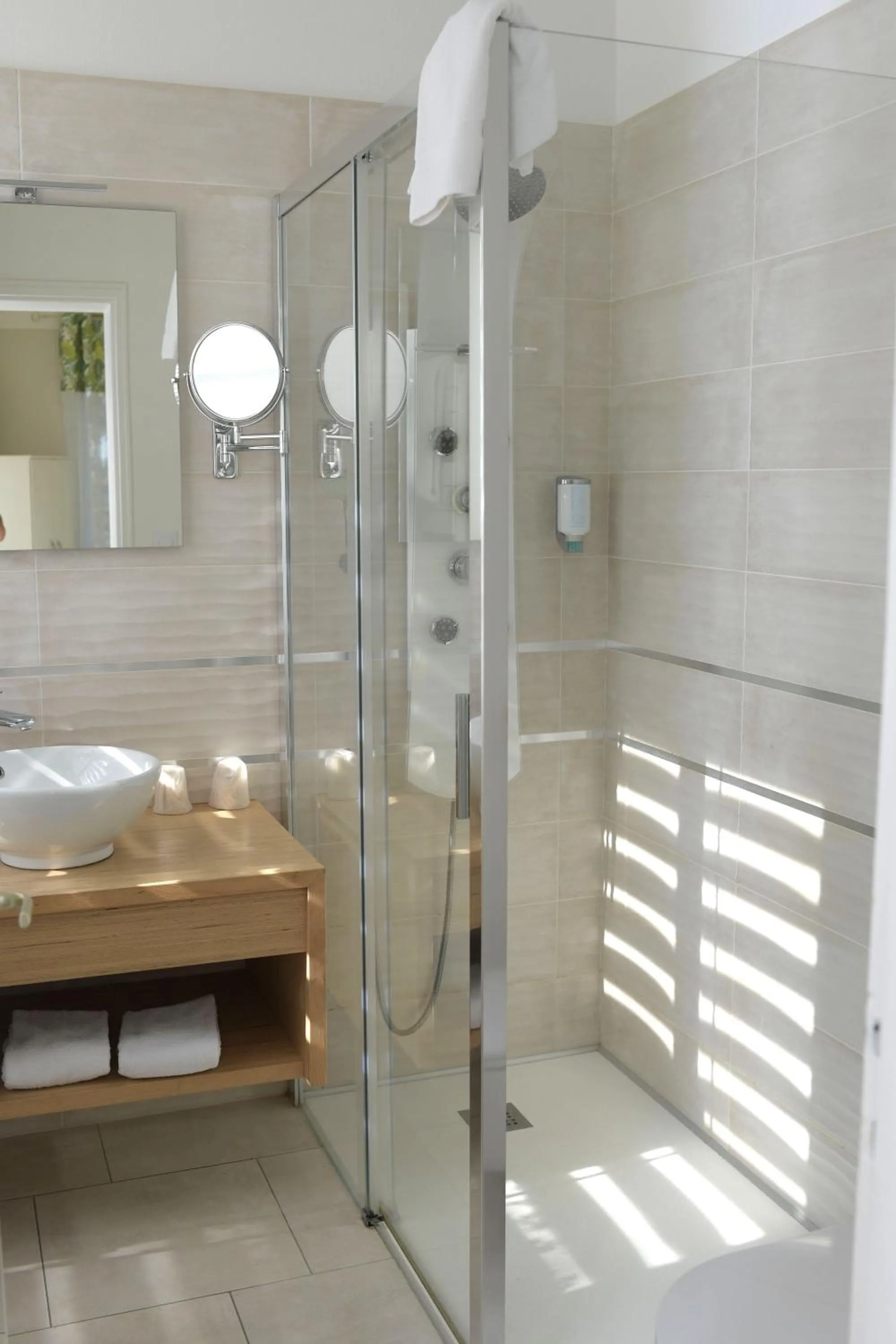 Shower in La Ramade - Teritoria