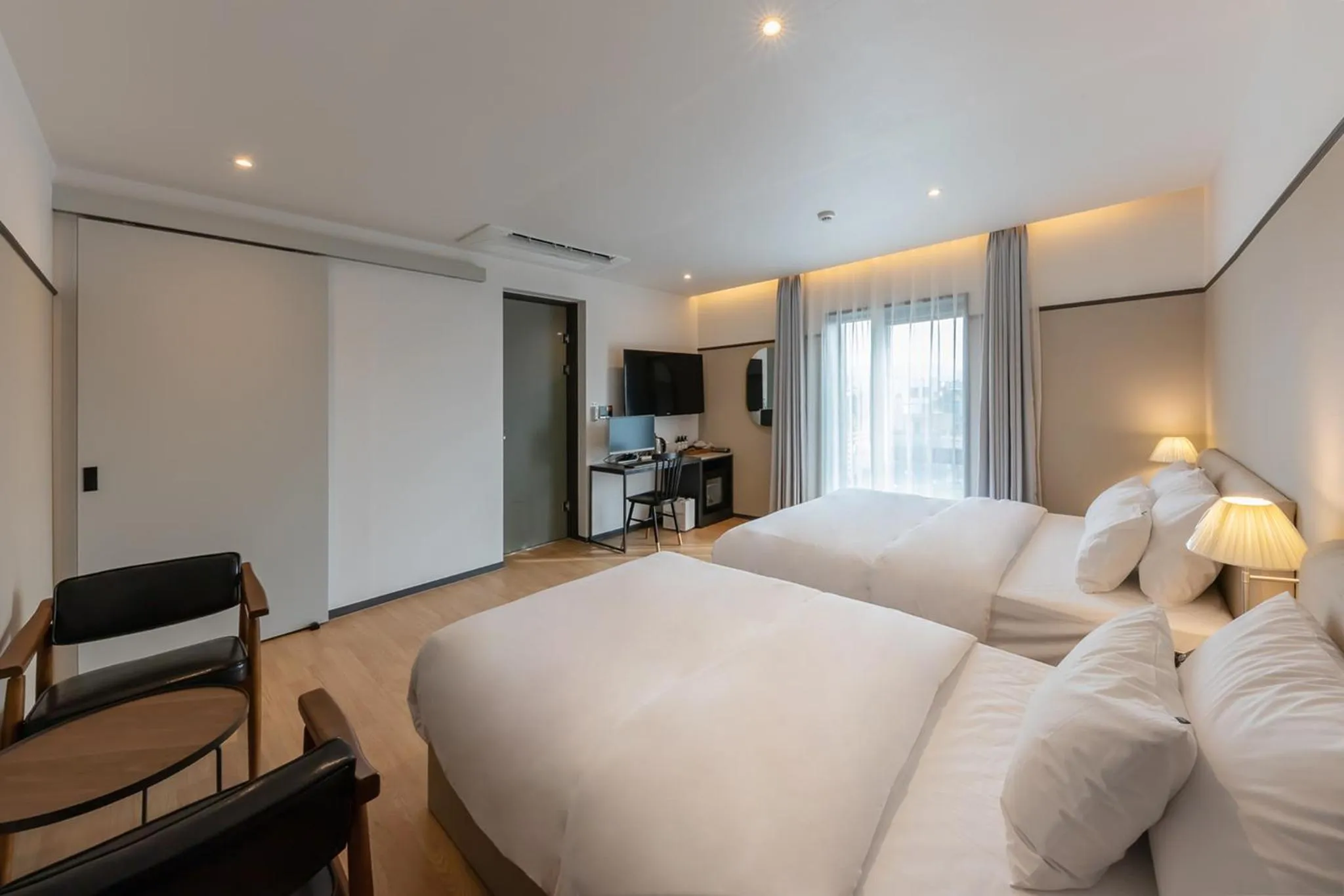 Bed in Brown-Dot Hotel Dongchon Amusement Park