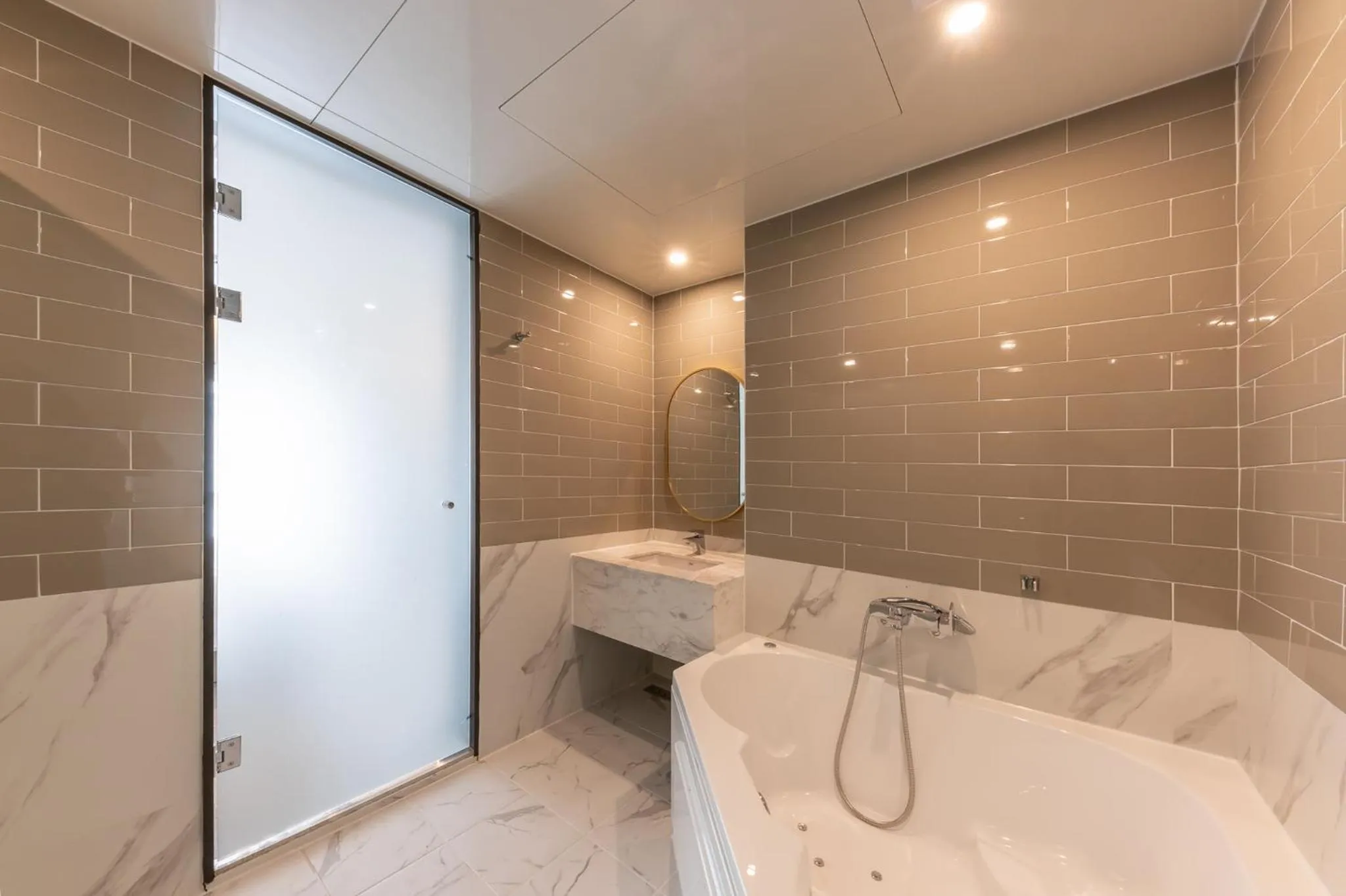 Brown-Dot Hotel Dongchon Amusement Park